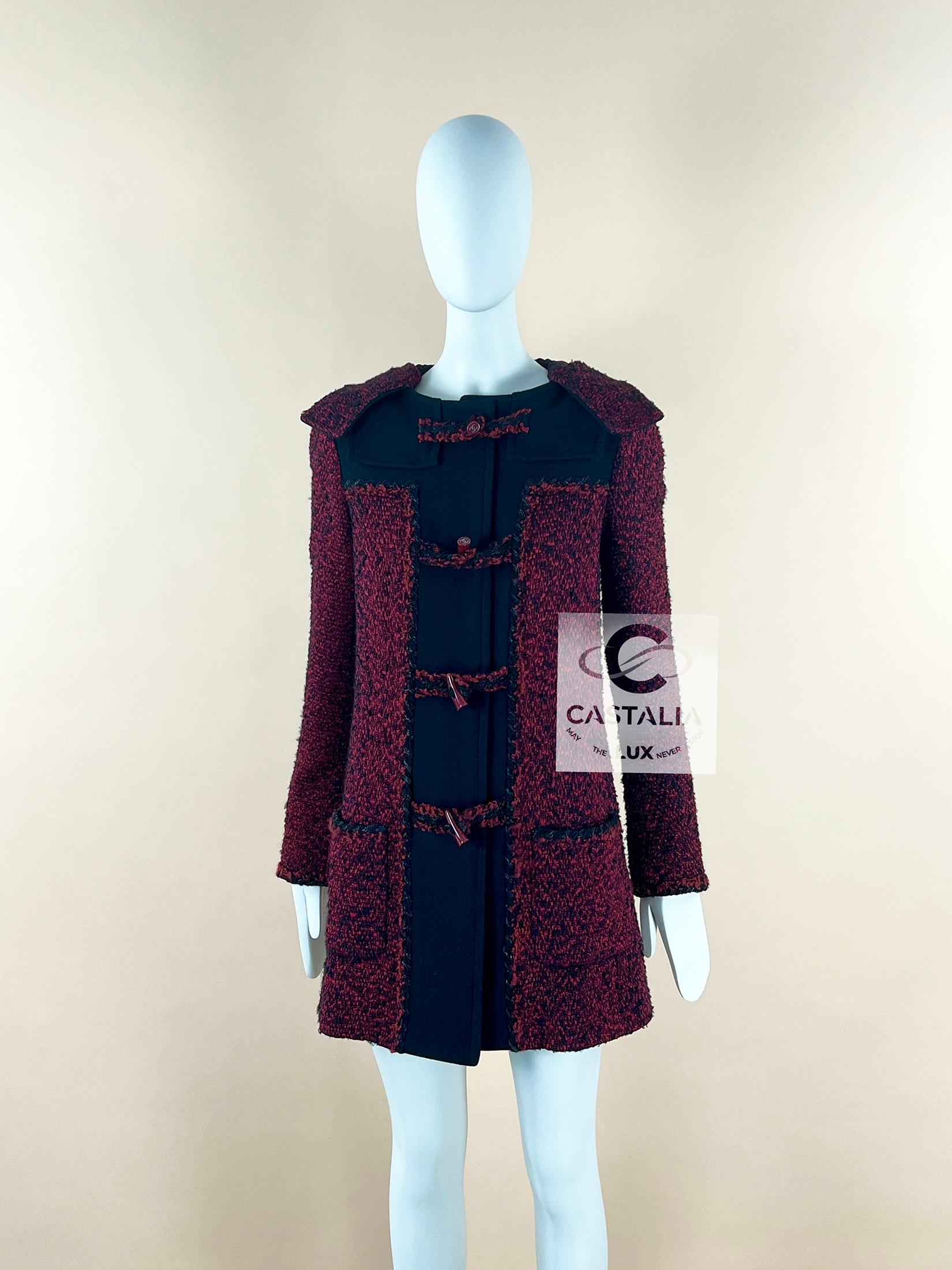 Chanel Runway Black & Burgundy Tweed Coat 40 FR For Sale 1