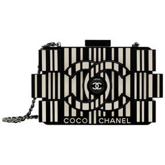 Sac à bandoulière de défilé Chanel 2 en 1 pochette de soirée en résine noire et ivoire