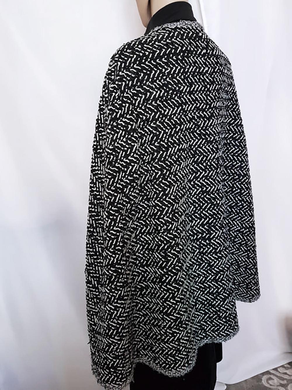 Chanel Runway CC Gripoix Buttons Tweed Cape 50 FR 8