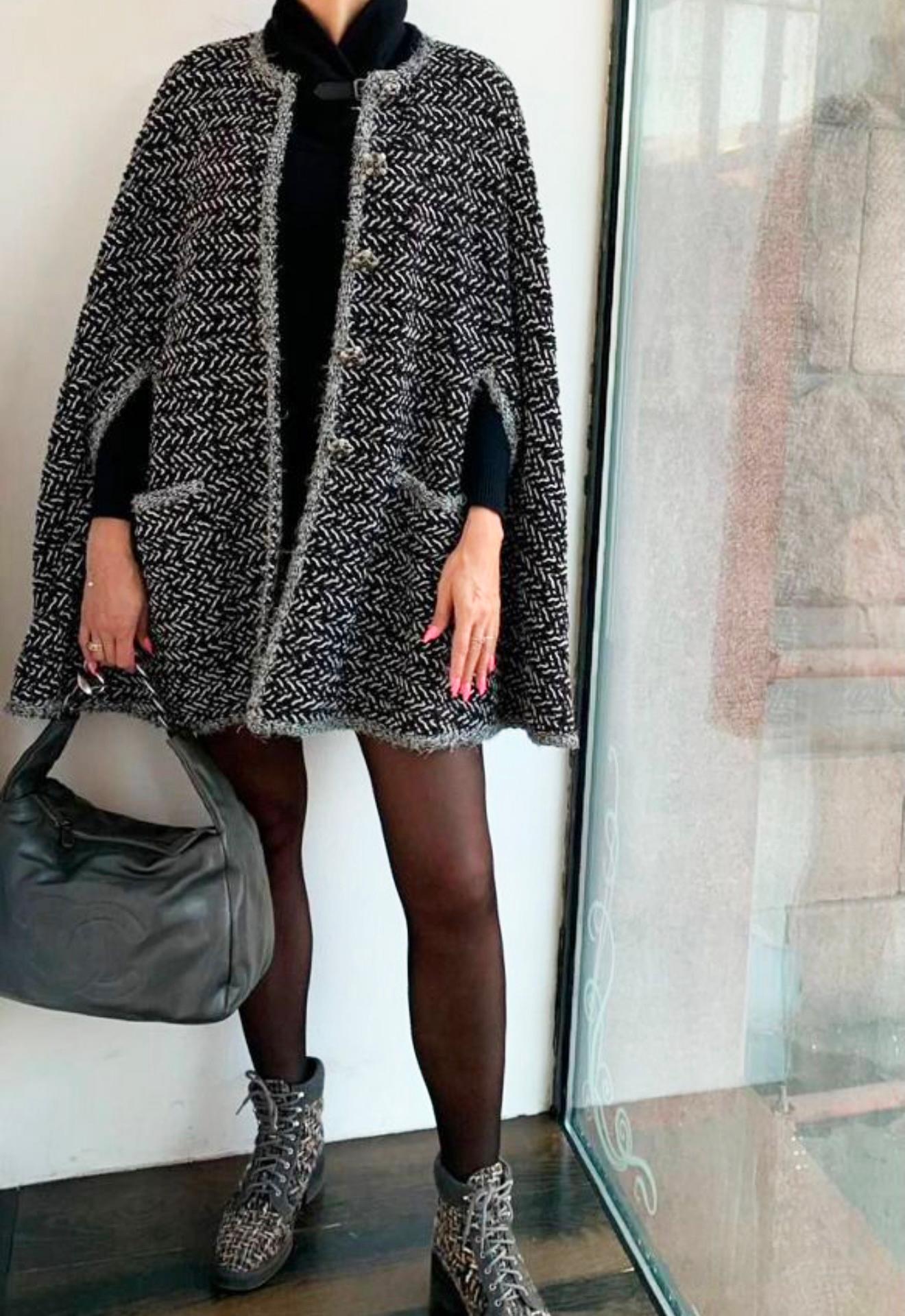 Chanel Runway CC Gripoix Buttons Tweed Cape 50 FR 1