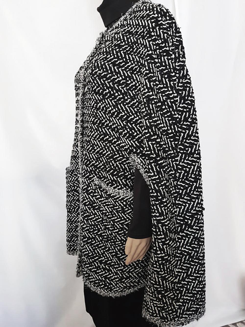 Chanel Runway CC Gripoix Buttons Tweed Cape 50 FR 2