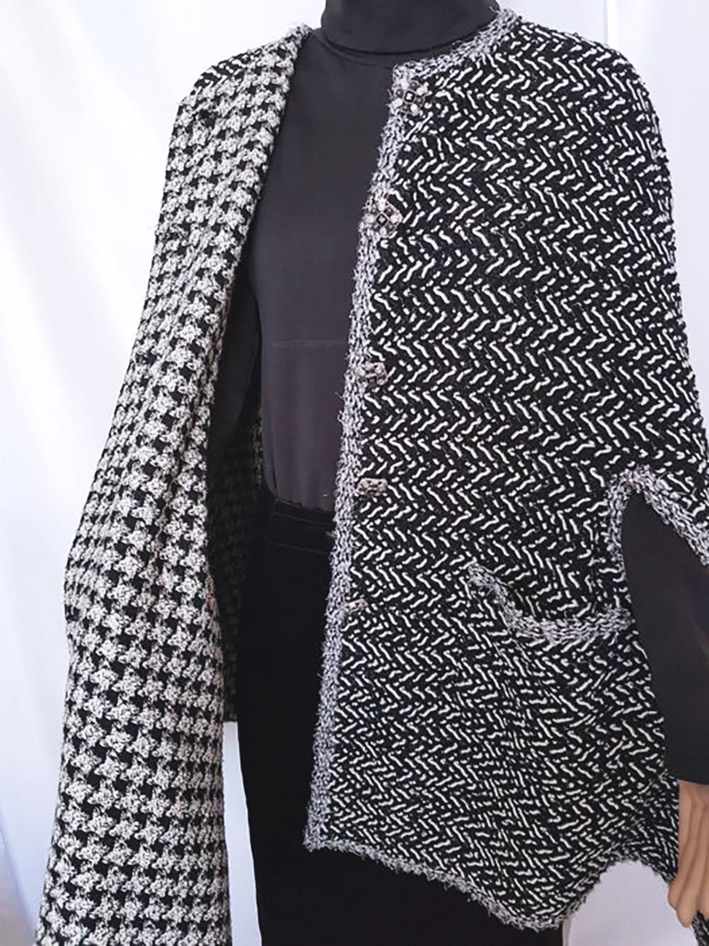 Chanel Runway CC Gripoix Buttons Tweed Cape 50 FR 3