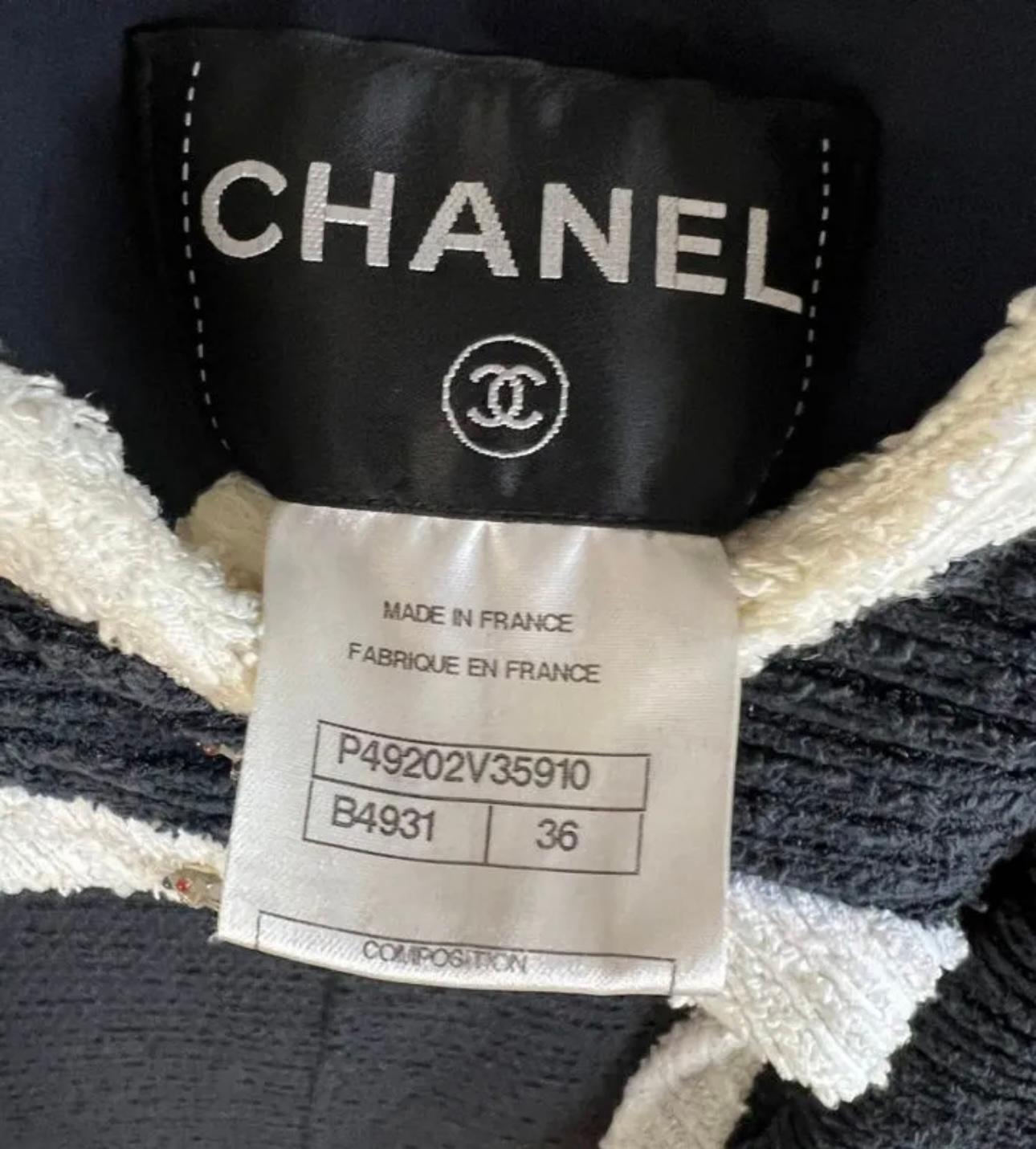 Chanel Runway CC Jewel Buttons Black Tweed Crop Jacket  For Sale 10