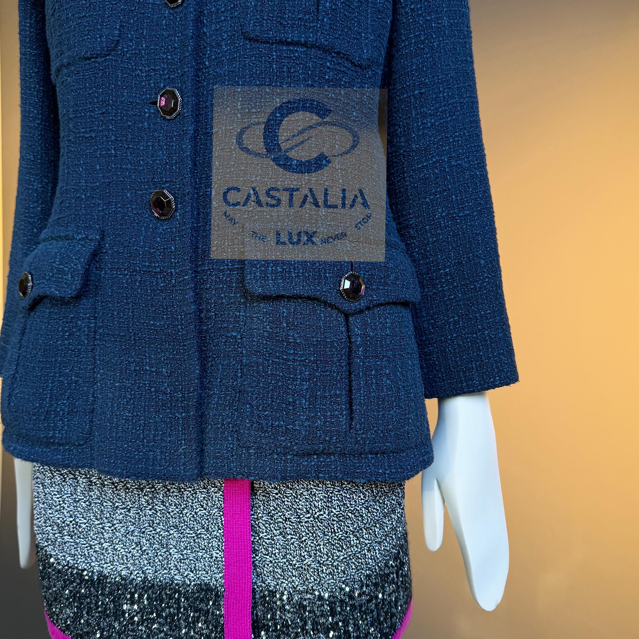 CHANEL Runway Veste en tweed émeraude avec boutons Gripoix 42 FR en vente 5