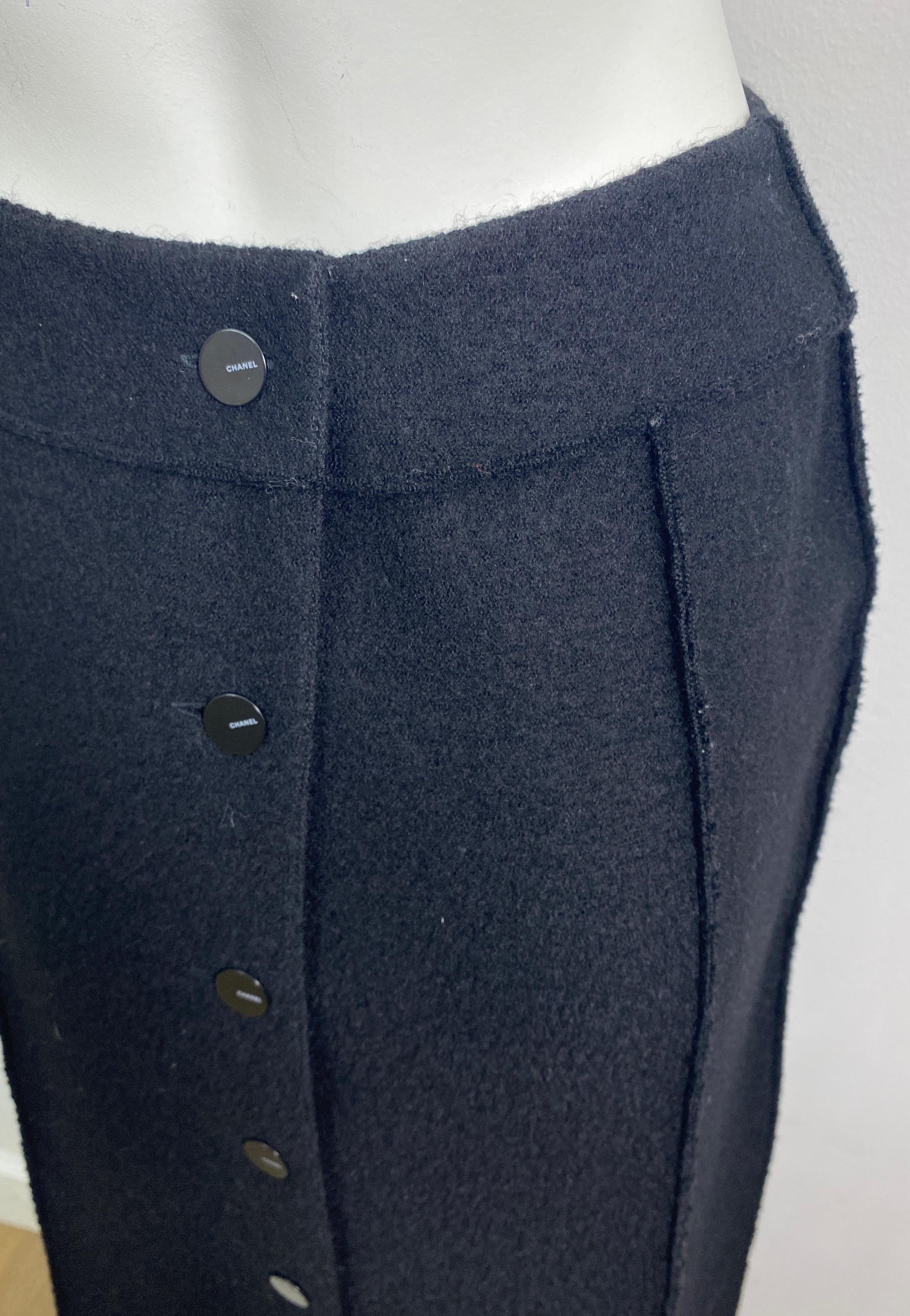 Chanel Runway automne 1999 - Jupe longue en laine noire  Taille 36 en vente 6