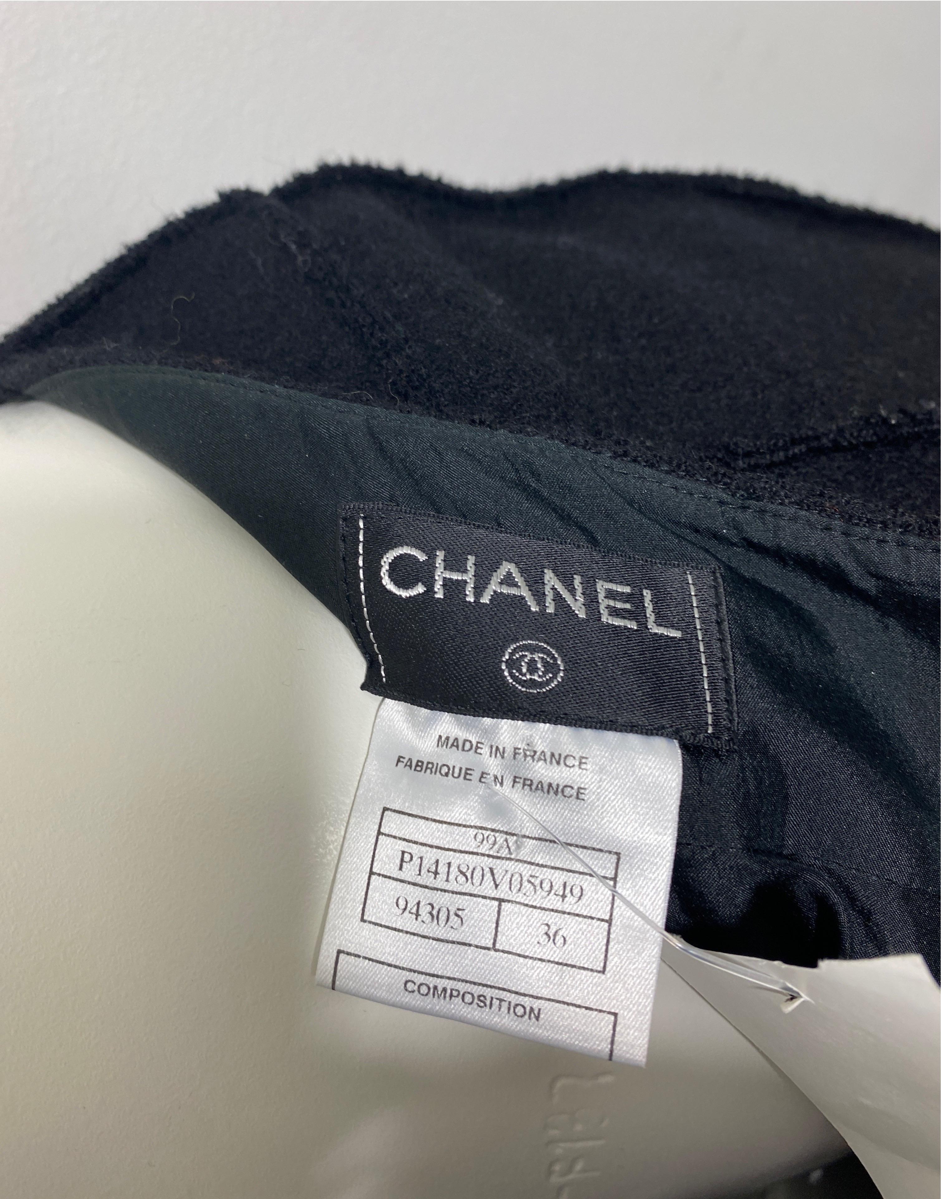 Chanel Runway automne 1999 - Jupe longue en laine noire  Taille 36 en vente 8