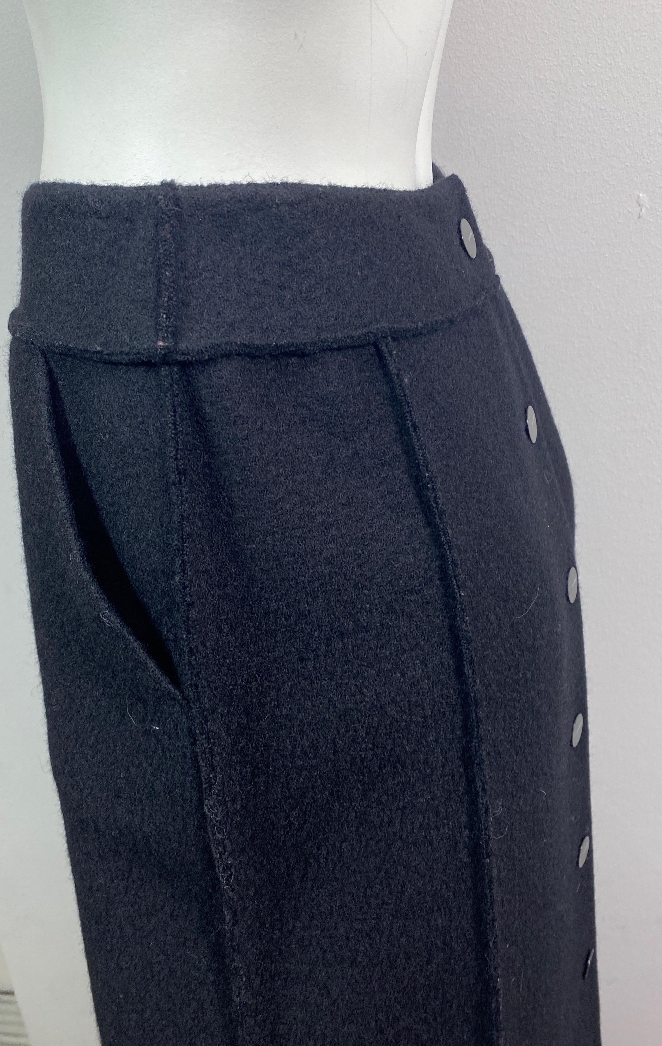 Chanel Runway automne 1999 - Jupe longue en laine noire  Taille 36 en vente 2