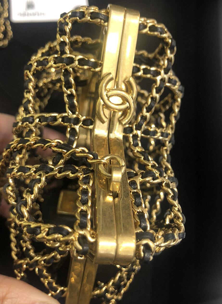 Chanel Laufsteg Metall Gold Käfig Stern Minaudiere Mini Umhängetasche Clutch Bag im Zustand „Hervorragend“ im Angebot in Chicago, IL