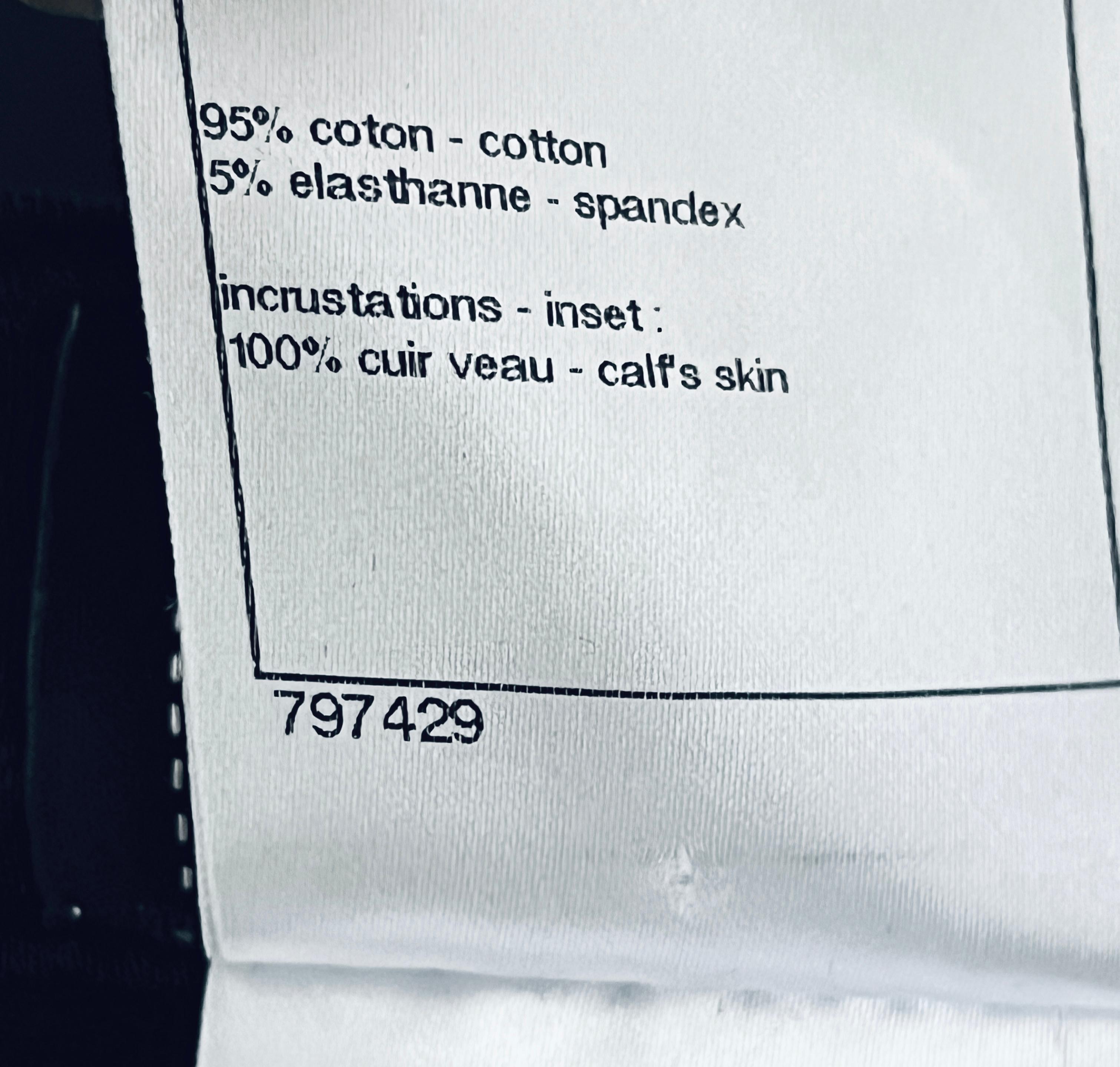 CHANEL Pasarela París / Byzance CC Pantalones Logo Mosaico 44 FR en venta 7