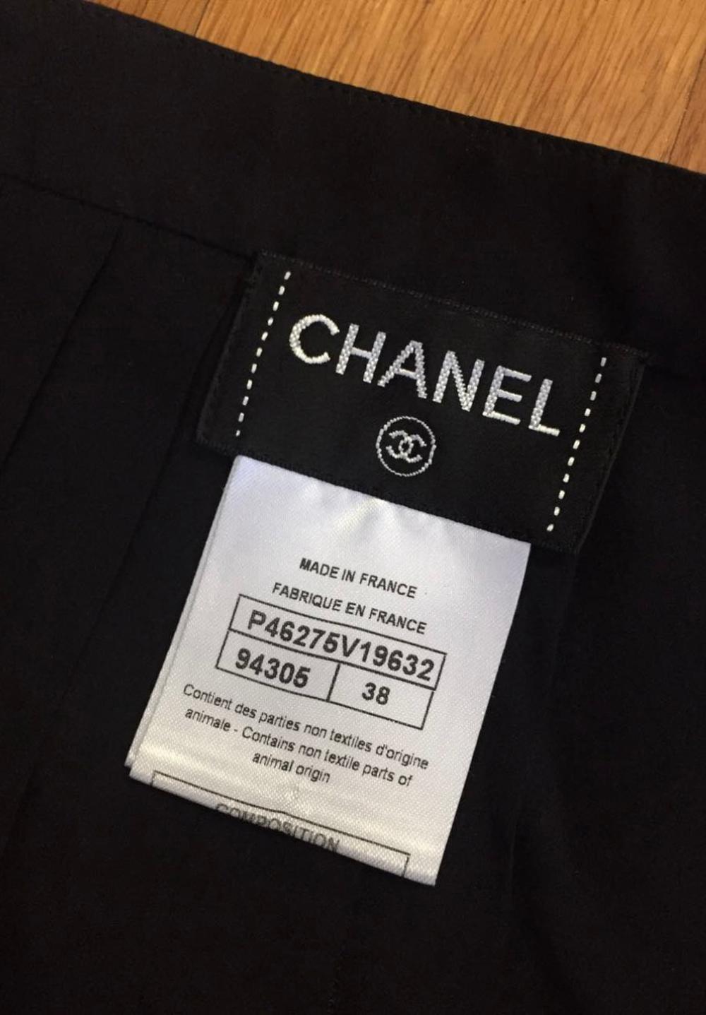 CHANEL 25S SHORTS STYLE 114