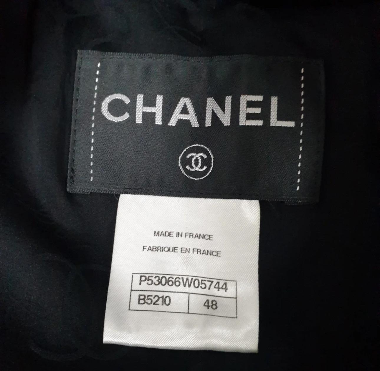 Chanel Runway Paris Seoul Veste en tweed noir, Taille 48 FR Pour femmes en vente