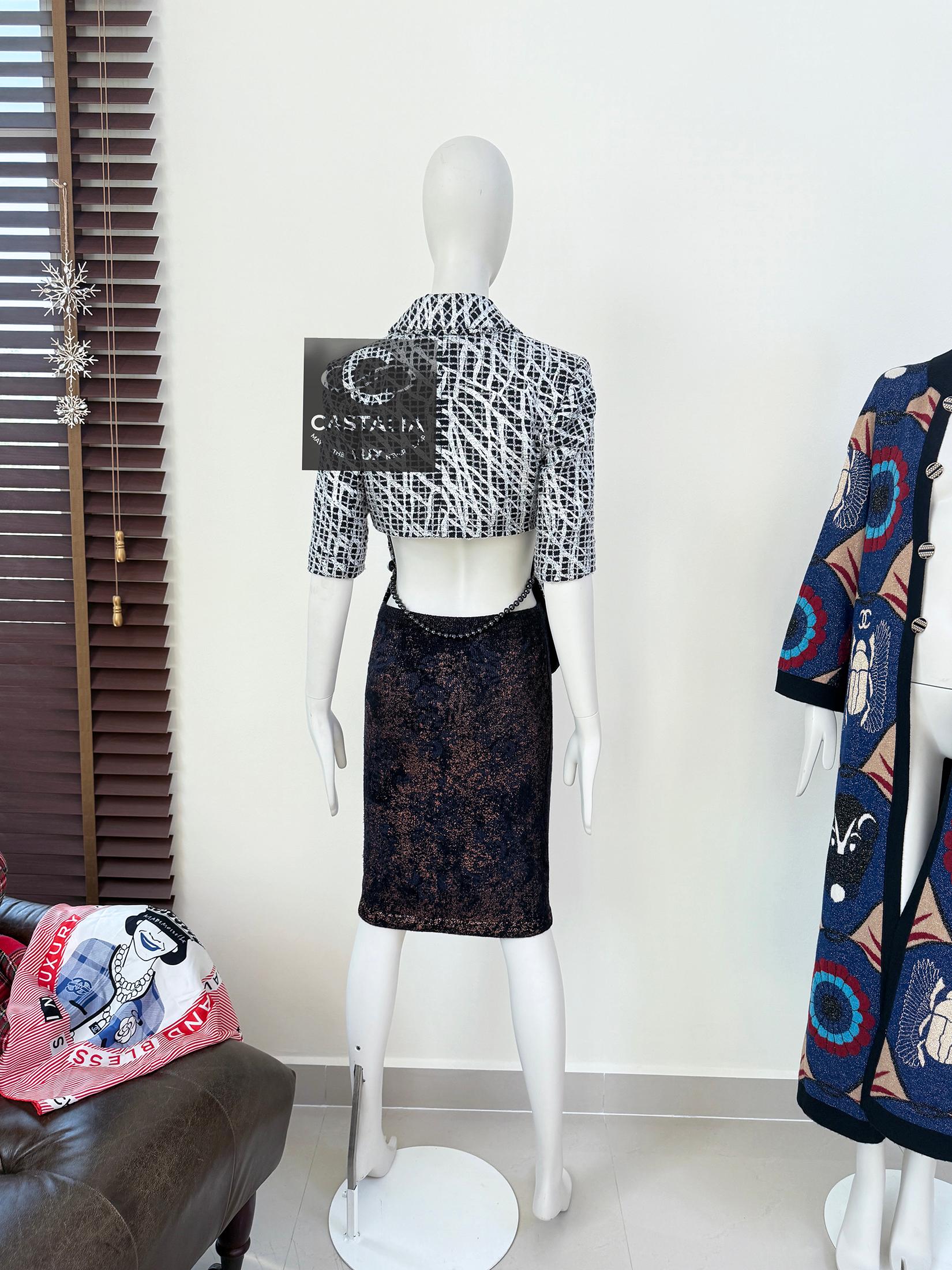 Chanel Runway Pearl Chain Belt Black Tweed Jacket 36 FR For Sale 6