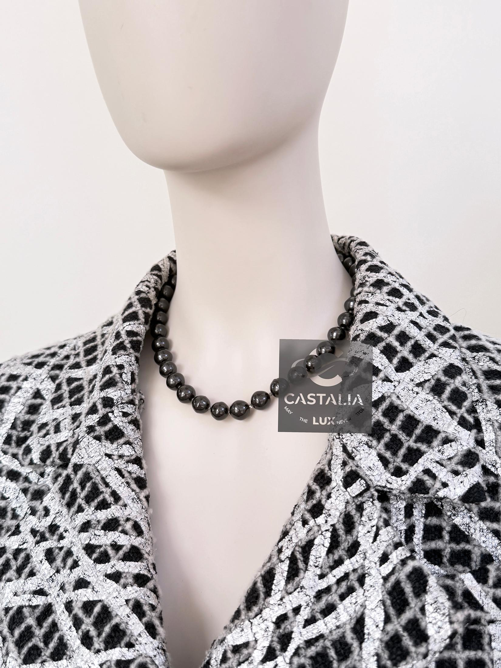 Chanel Runway Pearl Chain Belt Black Tweed Jacket 36 FR For Sale 3