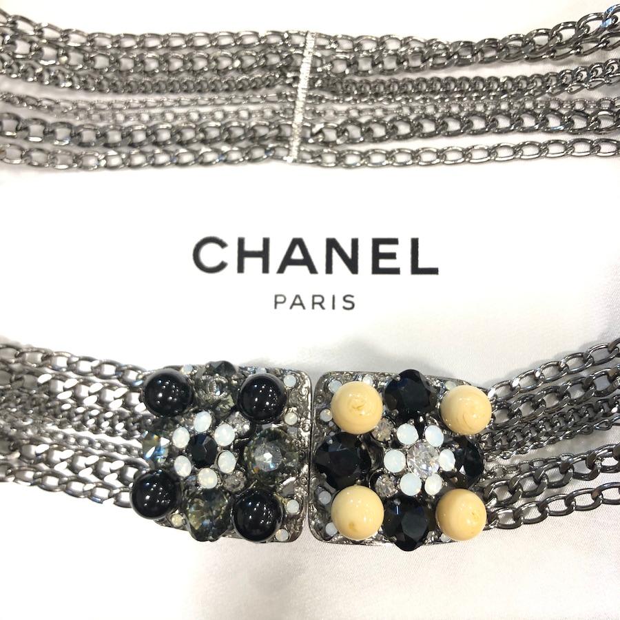 Chanel Ruthenium Kettengürtel  im Zustand „Gut“ im Angebot in Paris, FR
