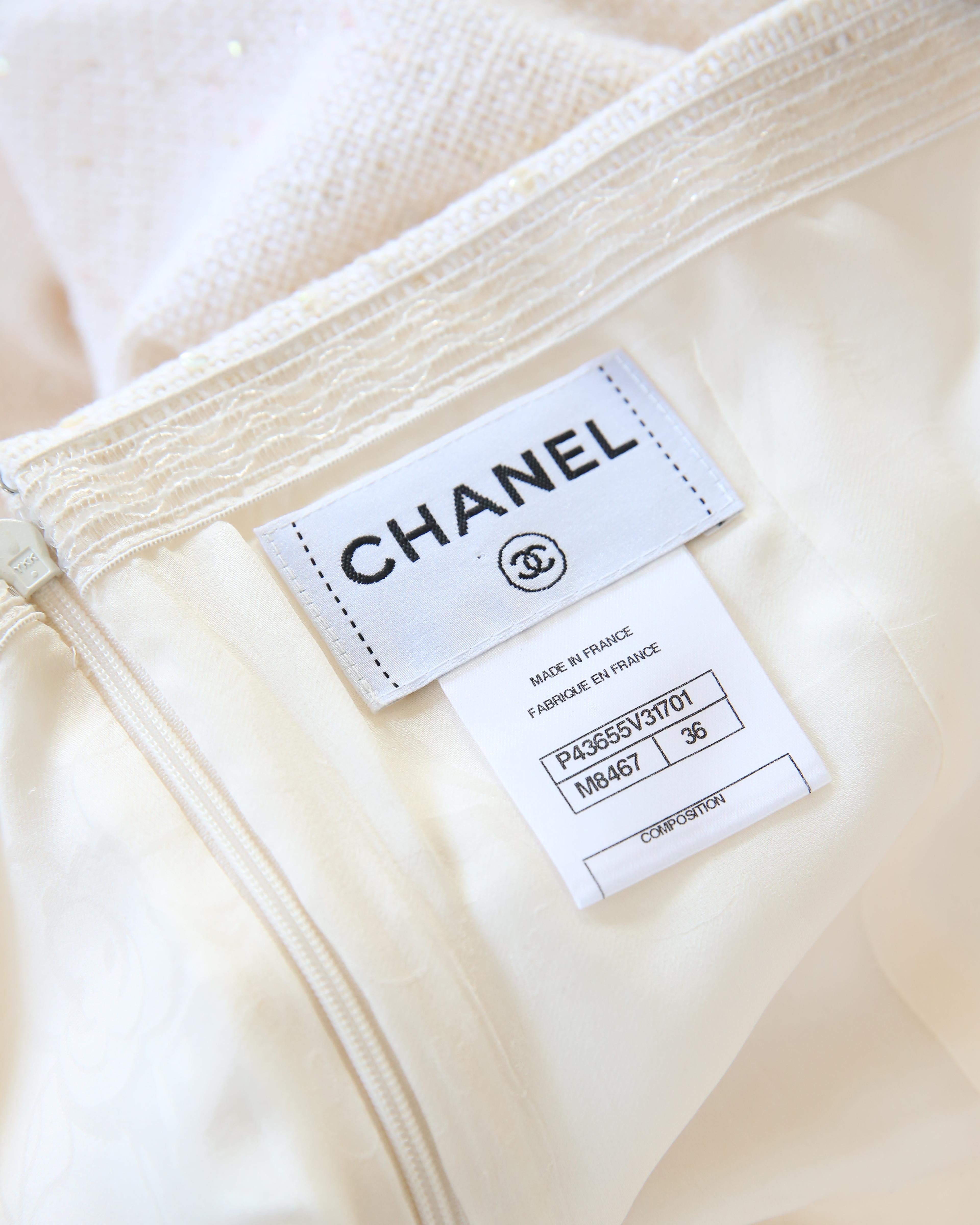 Chanel Chanel S/S 12 trägerloses knielanges Kleid mit perlenbesetzter Muschelapplikation und Pailletten 9