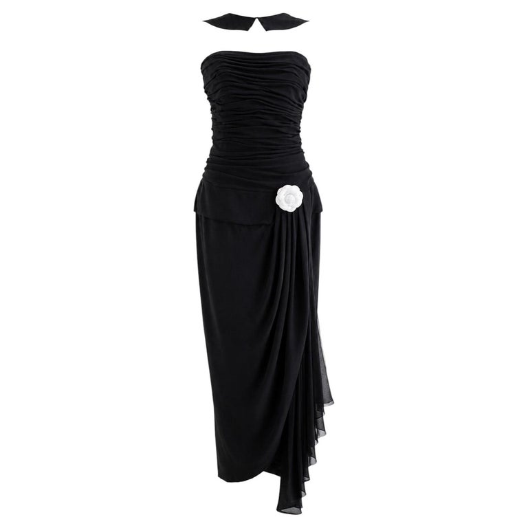 90s chanel black dress Naomi Cambpell, everything about the couture dress she wore at Cannes