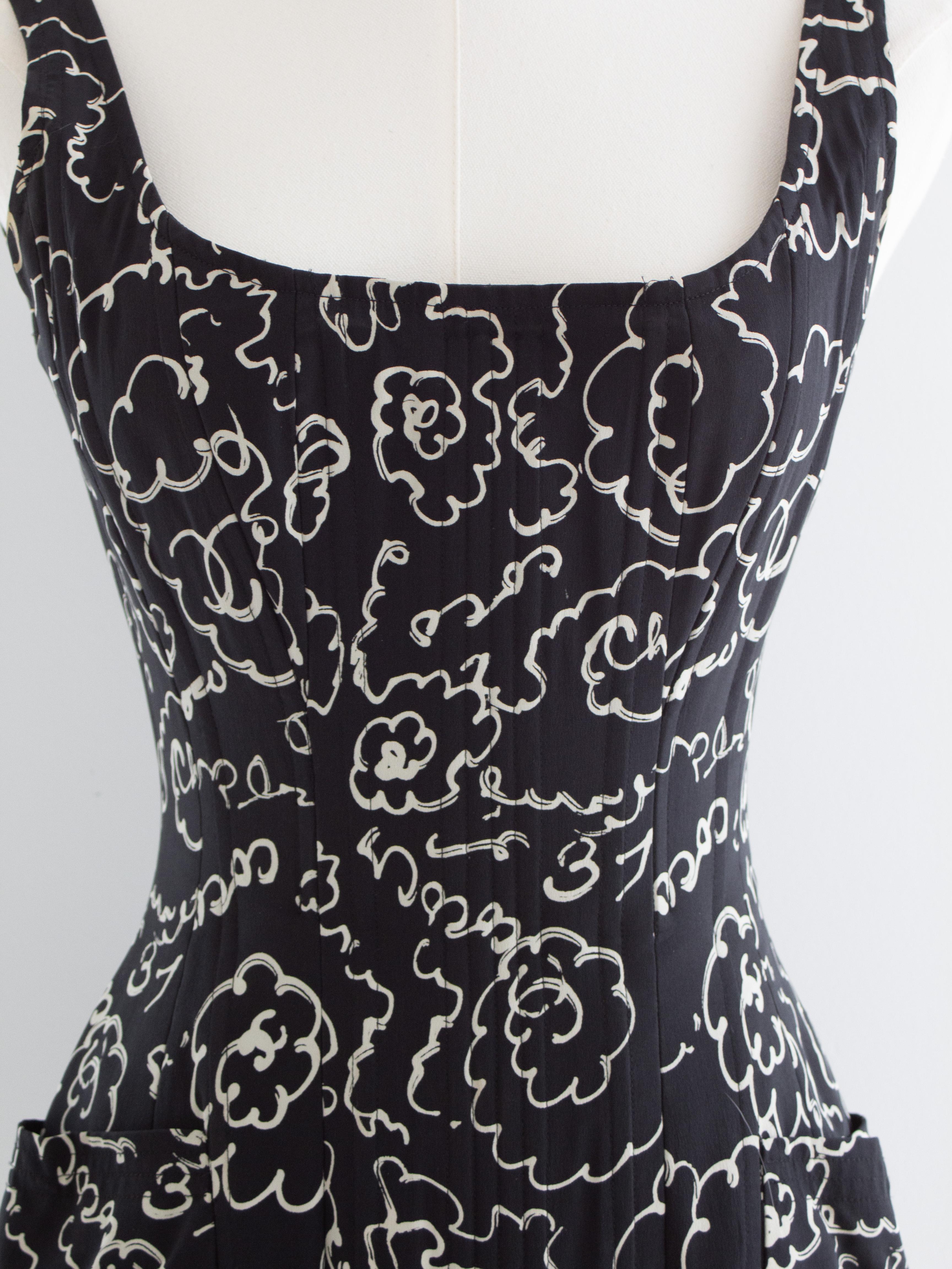 Chanel S/S 1993 Vintage Schwarz Creme Kamelie Druck 93P Korsett Top im Angebot 2