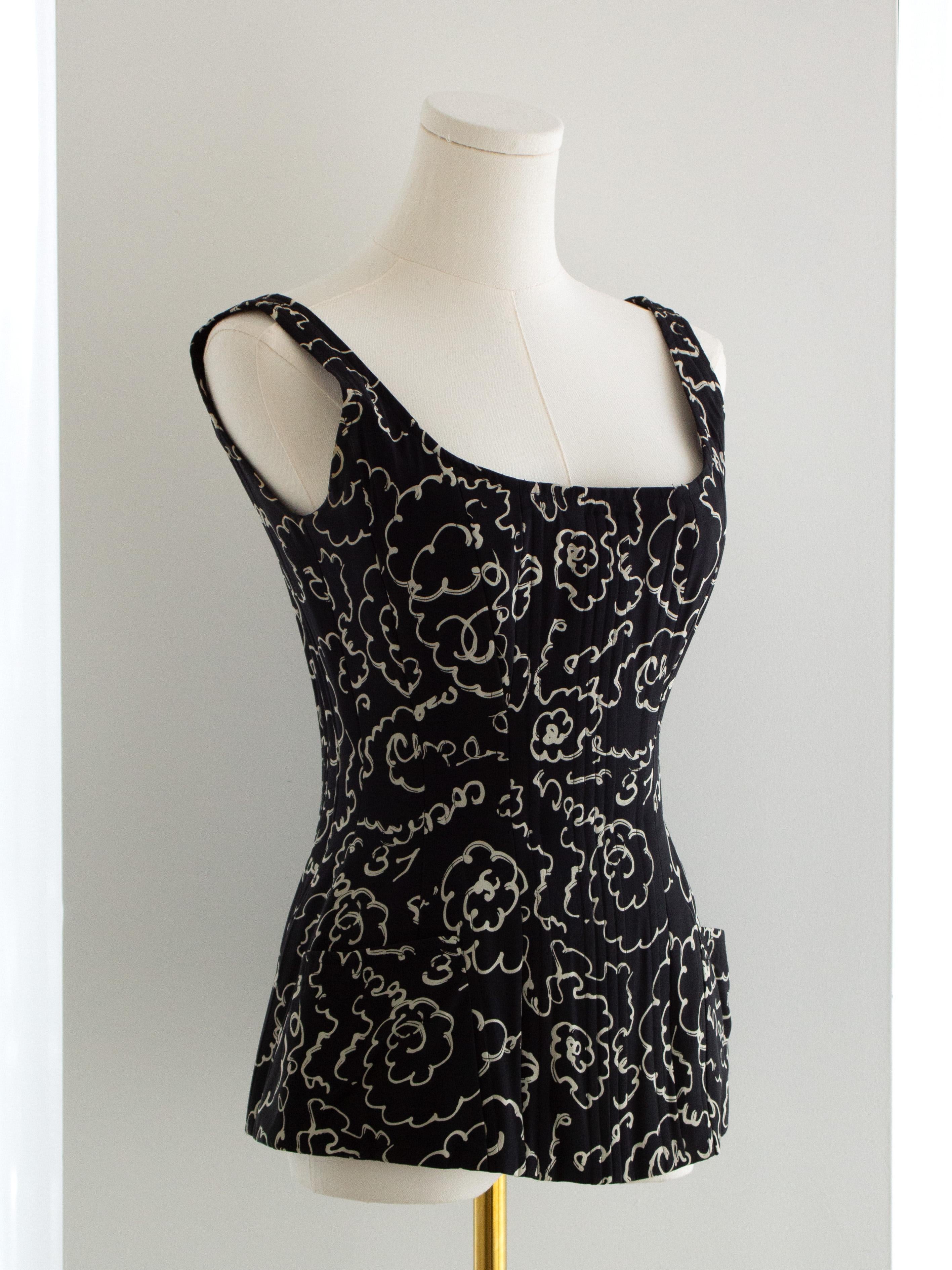 Chanel S/S 1993 Vintage Schwarz Creme Kamelie Druck 93P Korsett Top im Angebot 5