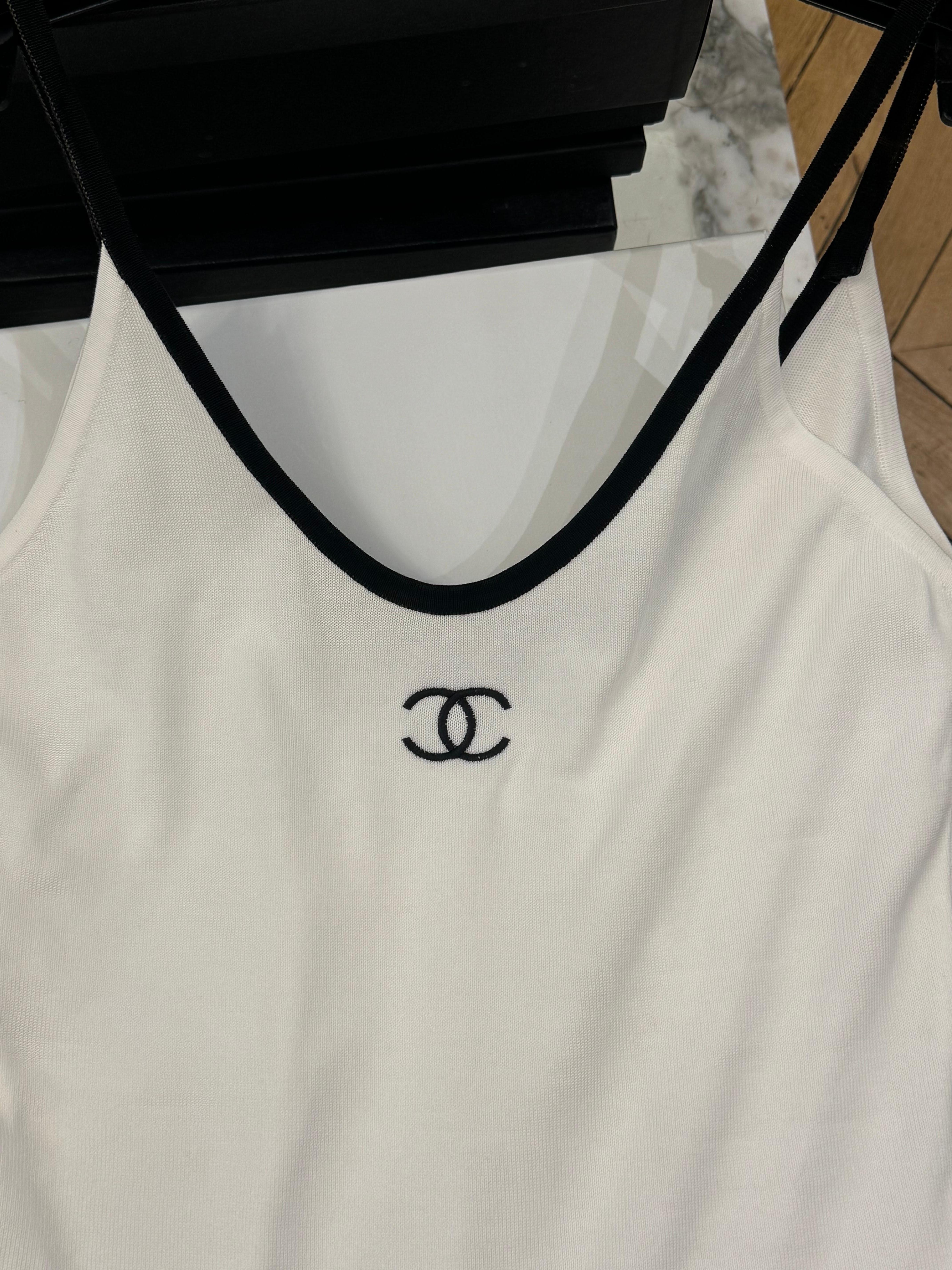 Chanel S/S 1994 by Karl Lagerfeld CC Logo-Stickerei Baumwollkleid Damen im Angebot