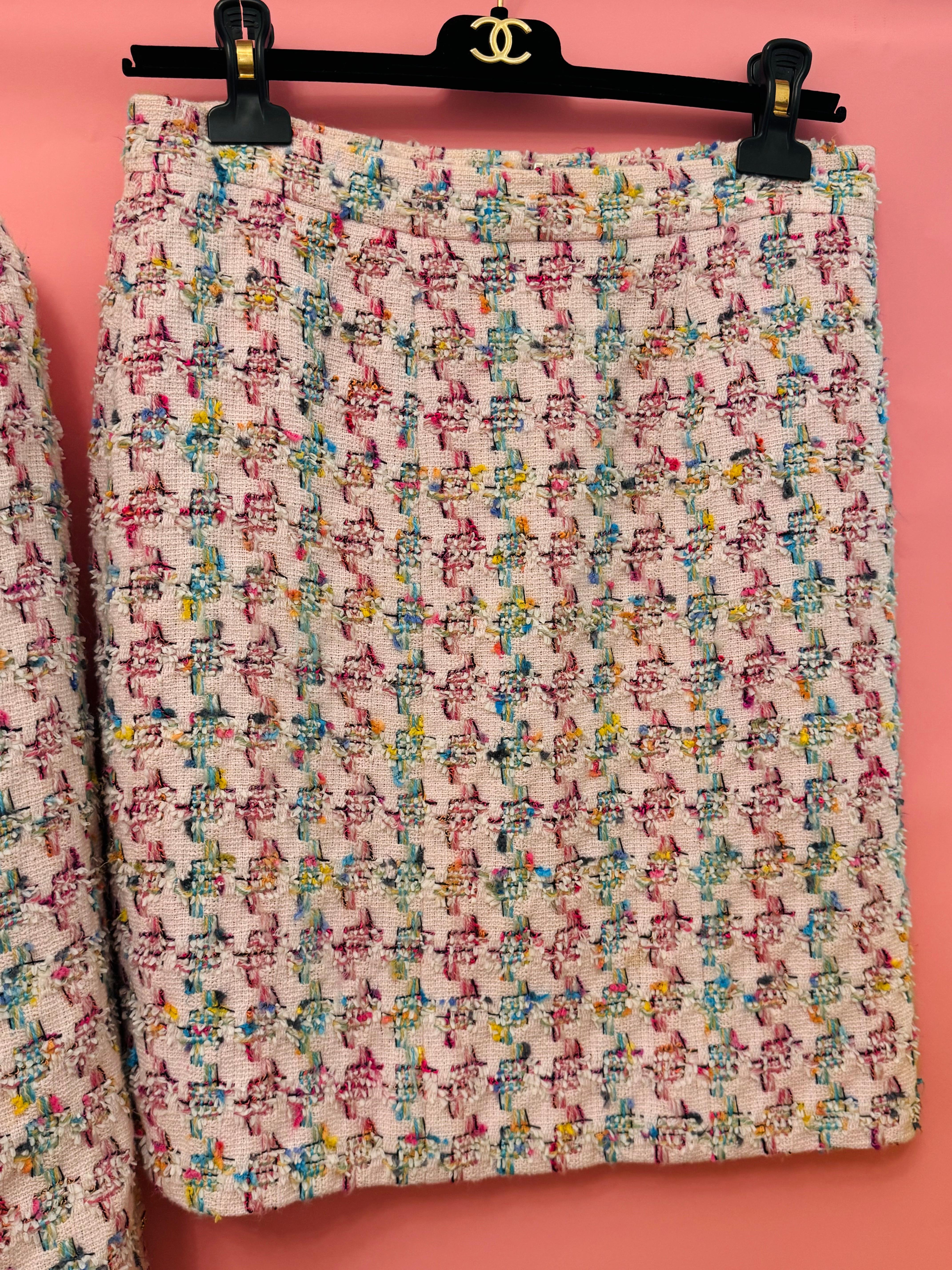 Chanel S/S 1995 Barbie Collection fantasy pink tweed runway suit skirt For Sale 8