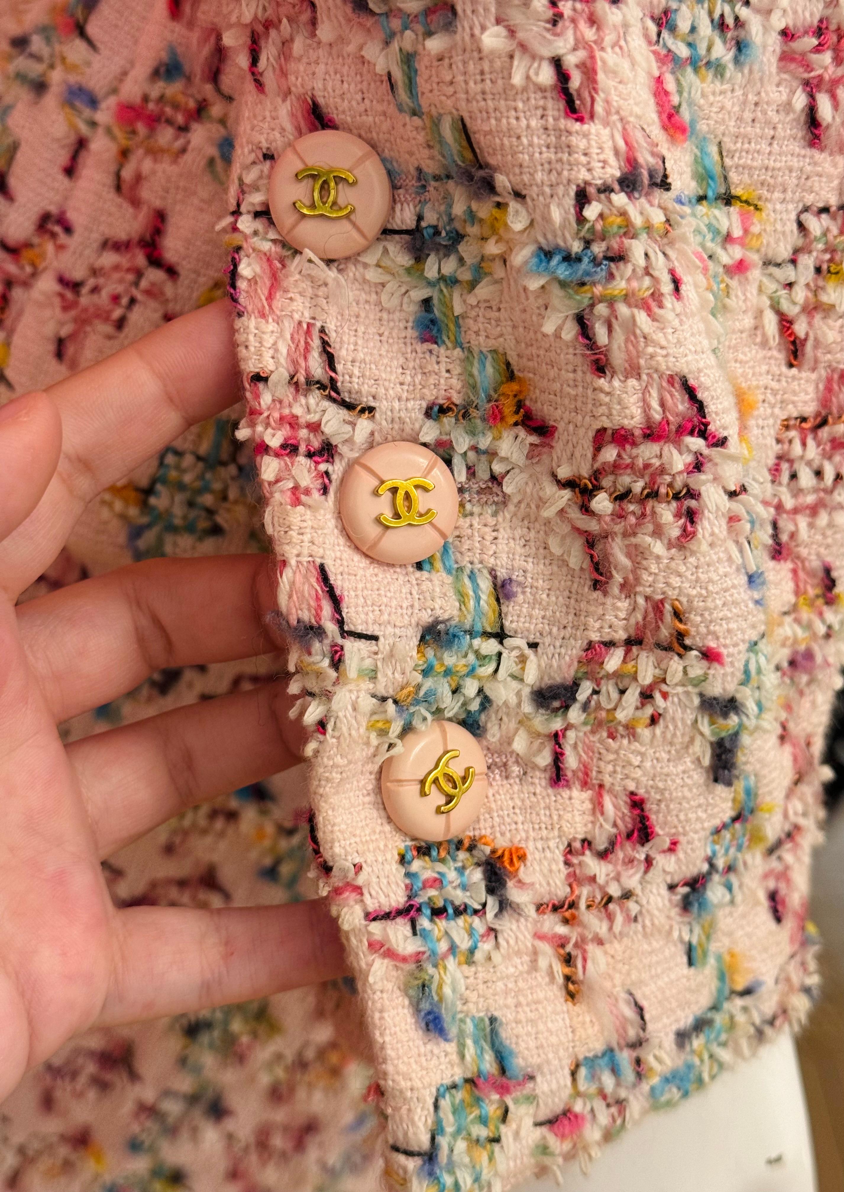 Chanel S/S 1995 Barbie Collection fantasy pink tweed runway suit skirt In Good Condition For Sale In PARIS, FR