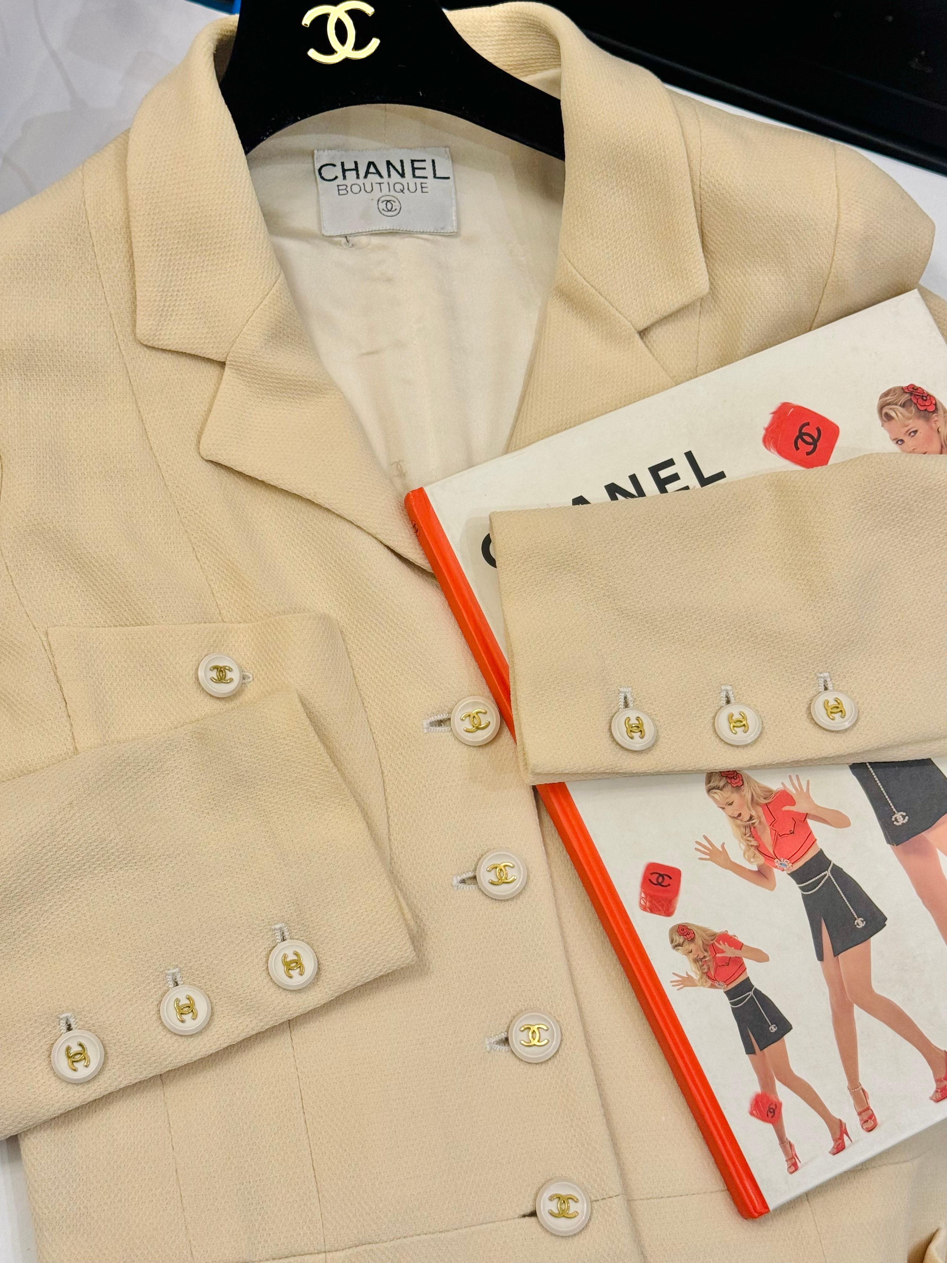 Chanel S/S 1995 Colección Barbie Chaqueta blanca de Karl Lagerfeld en venta 5