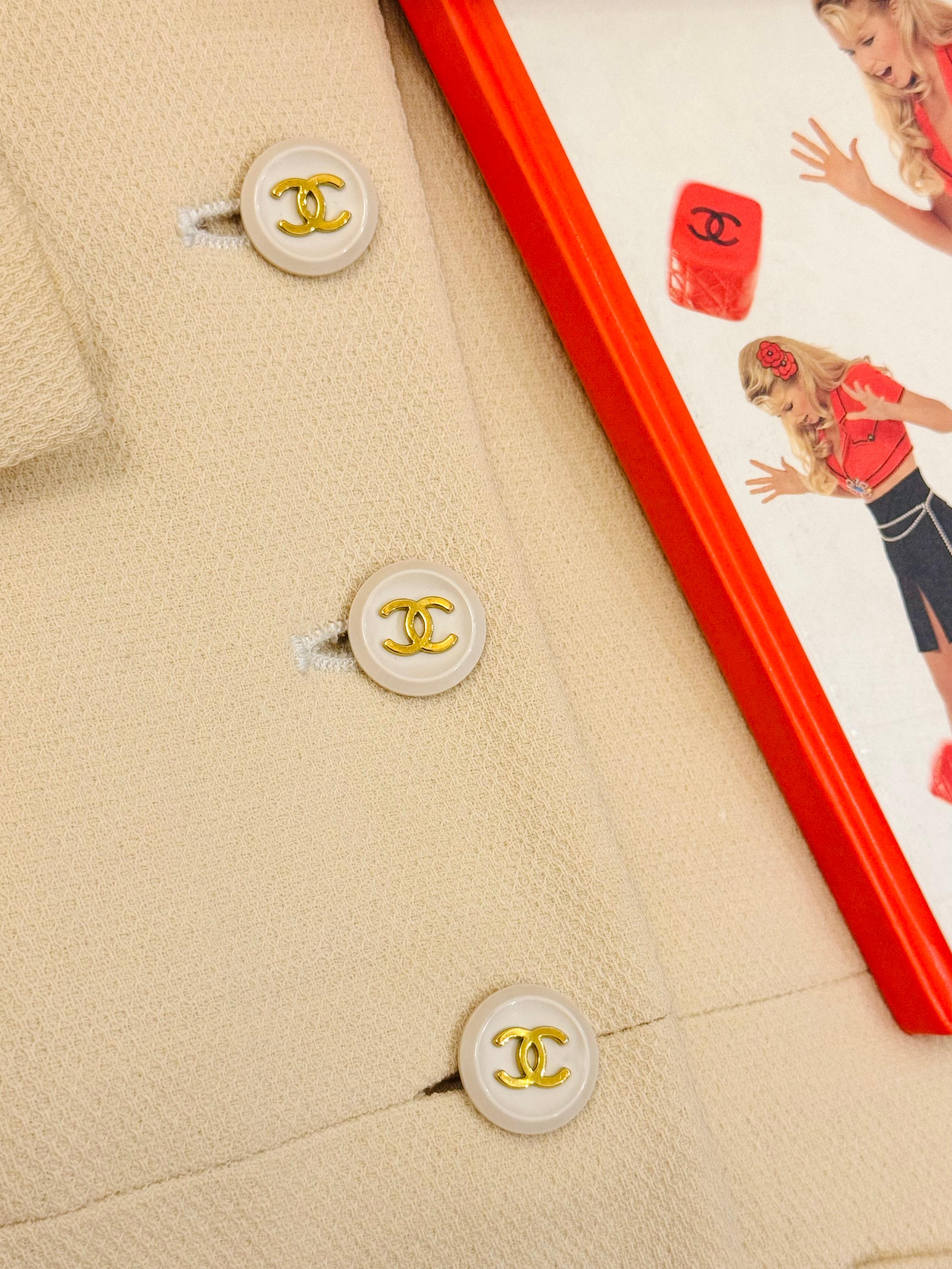 Chanel S/S 1995 Colección Barbie Chaqueta blanca de Karl Lagerfeld en venta 6