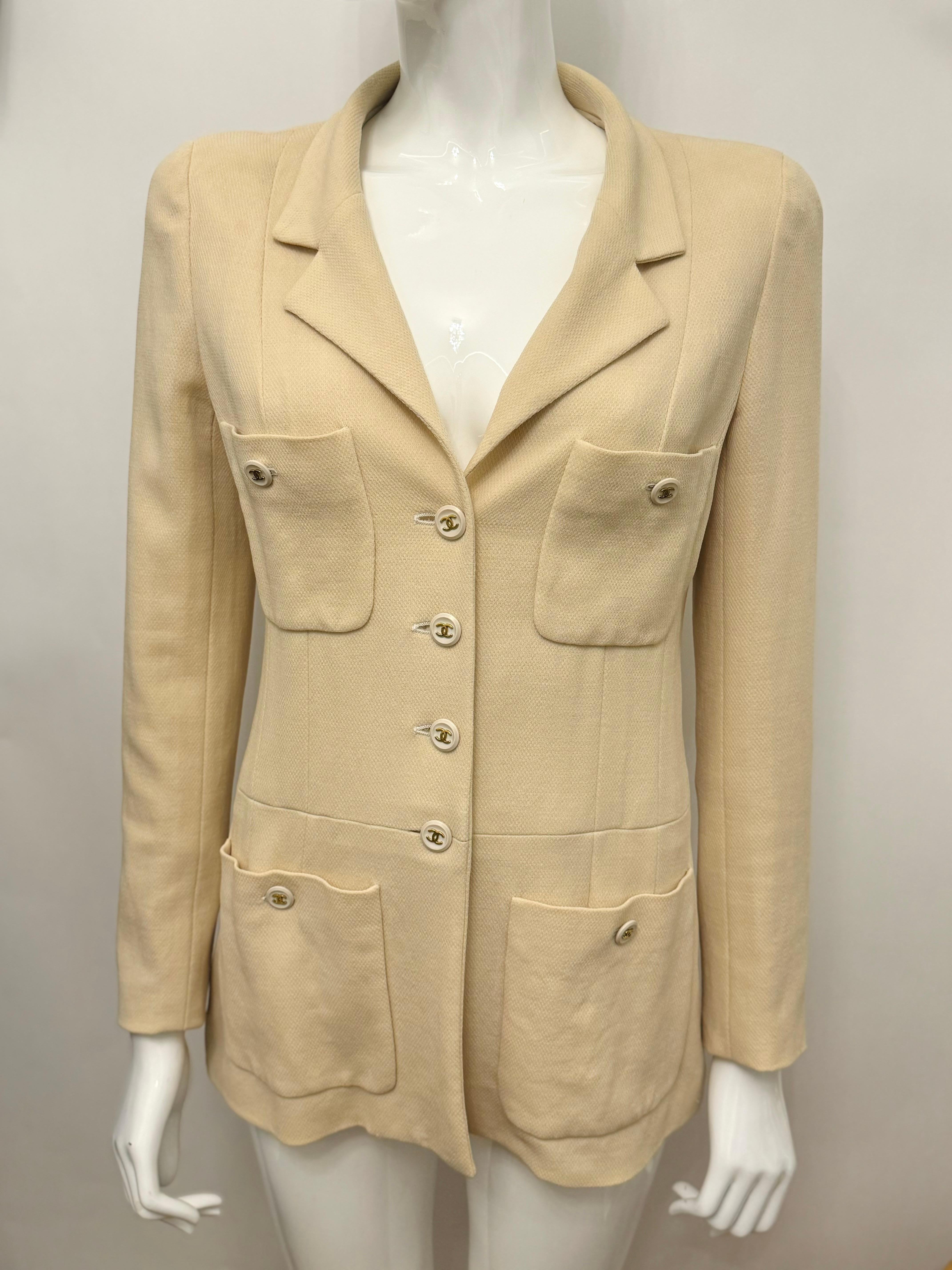 Chanel S/S 1995 Colección Barbie Chaqueta blanca de Karl Lagerfeld en venta 7