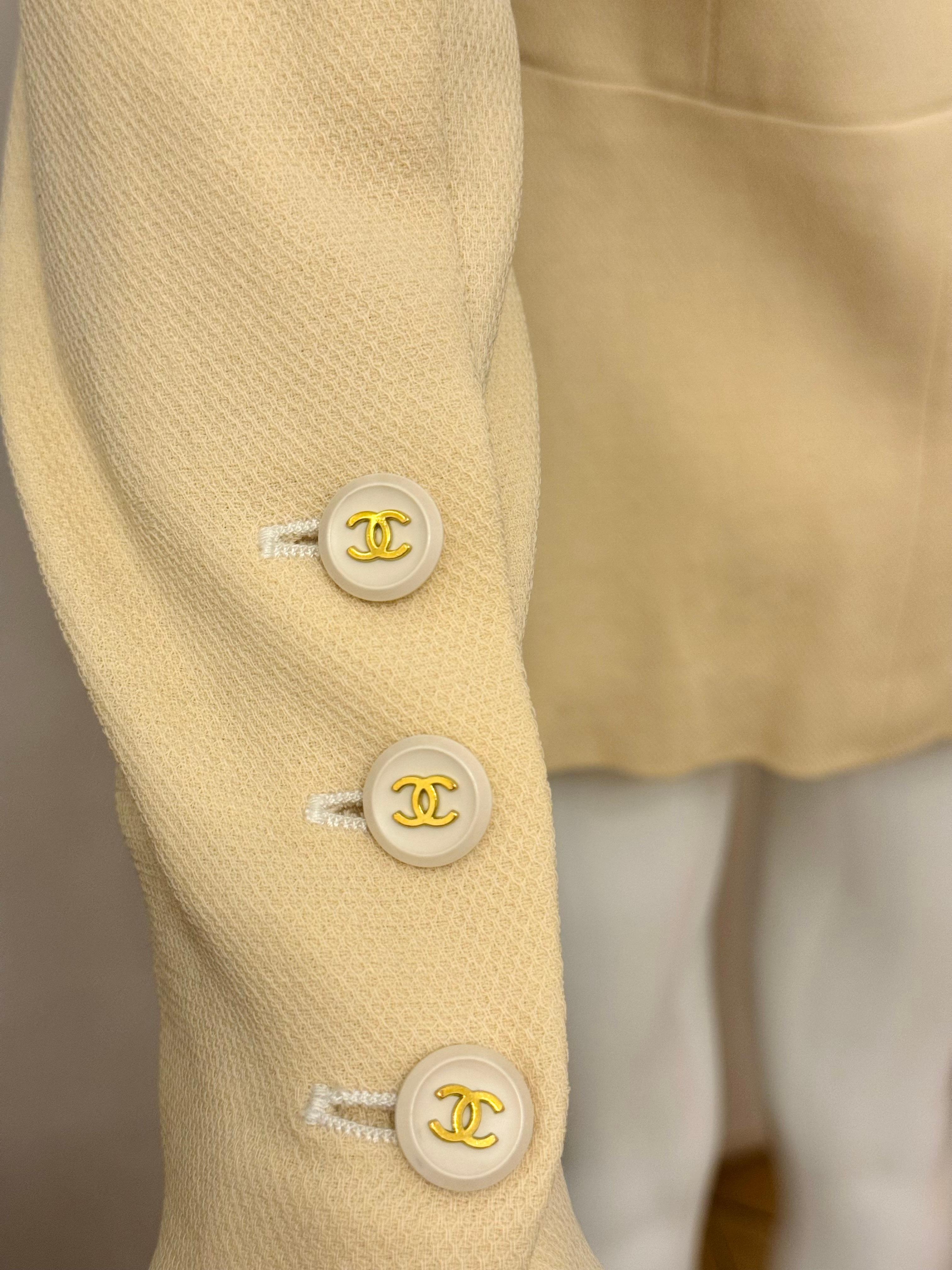 Chanel S/S 1995 Colección Barbie Chaqueta blanca de Karl Lagerfeld Blanco en venta