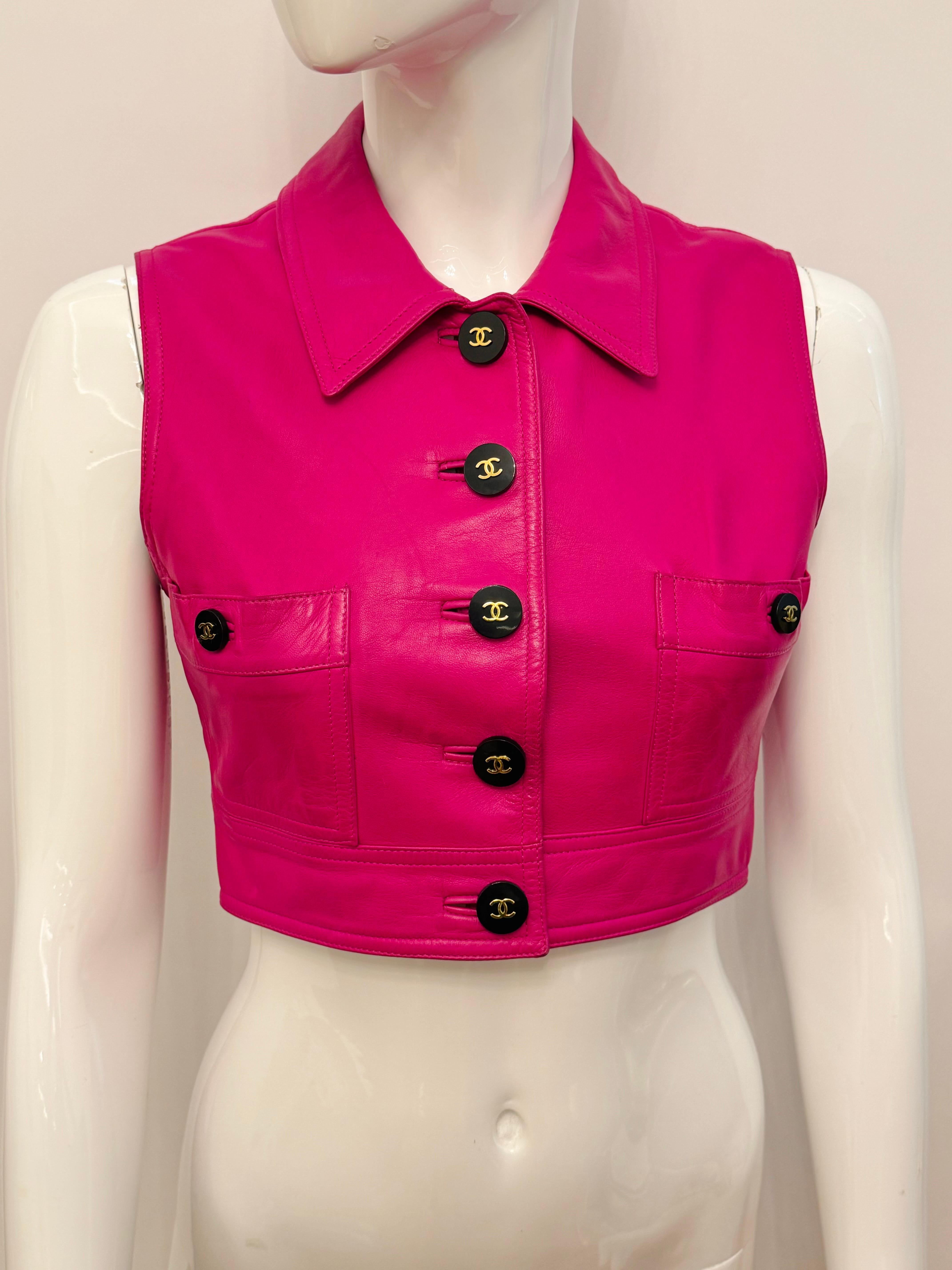 Chanel S/S 1995 Barbie Kollektion seltene rosa Lammfell Lederweste im Angebot 11