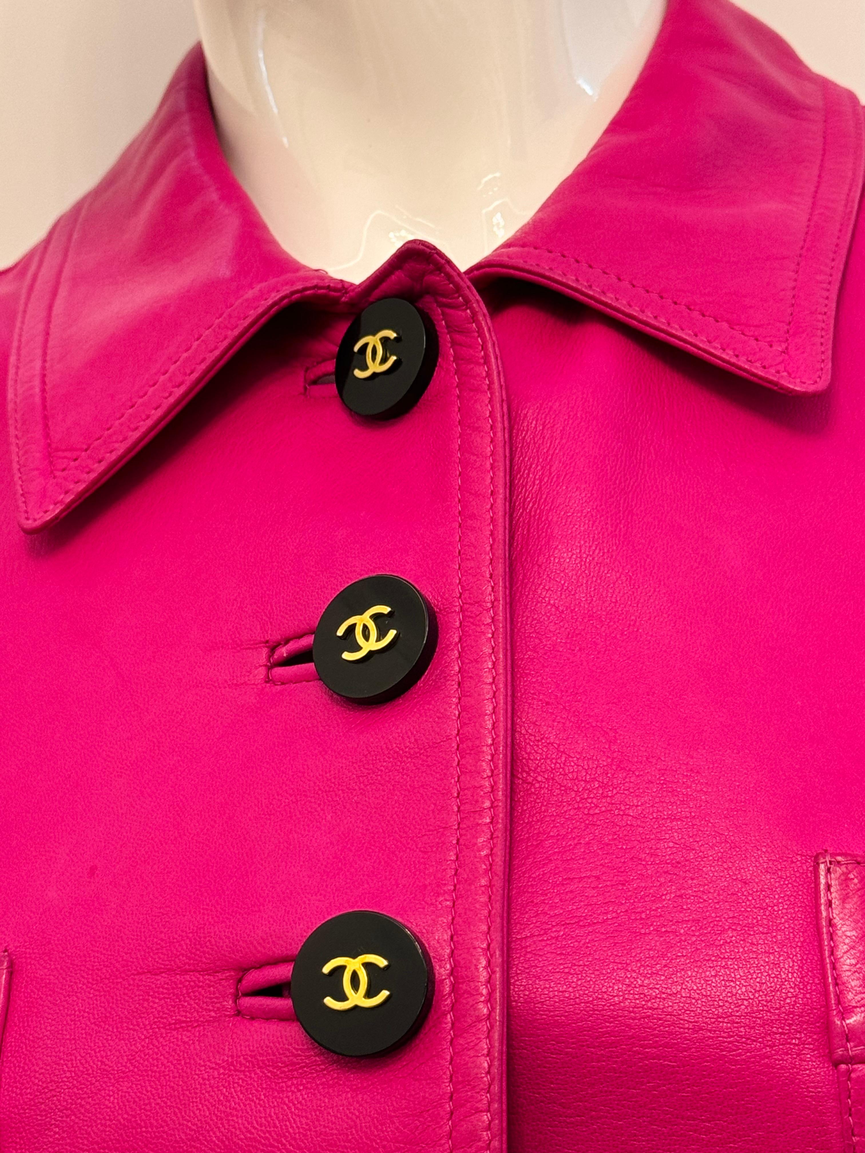 Chanel S/S 1995 Barbie Kollektion seltene rosa Lammfell Lederweste im Angebot 2