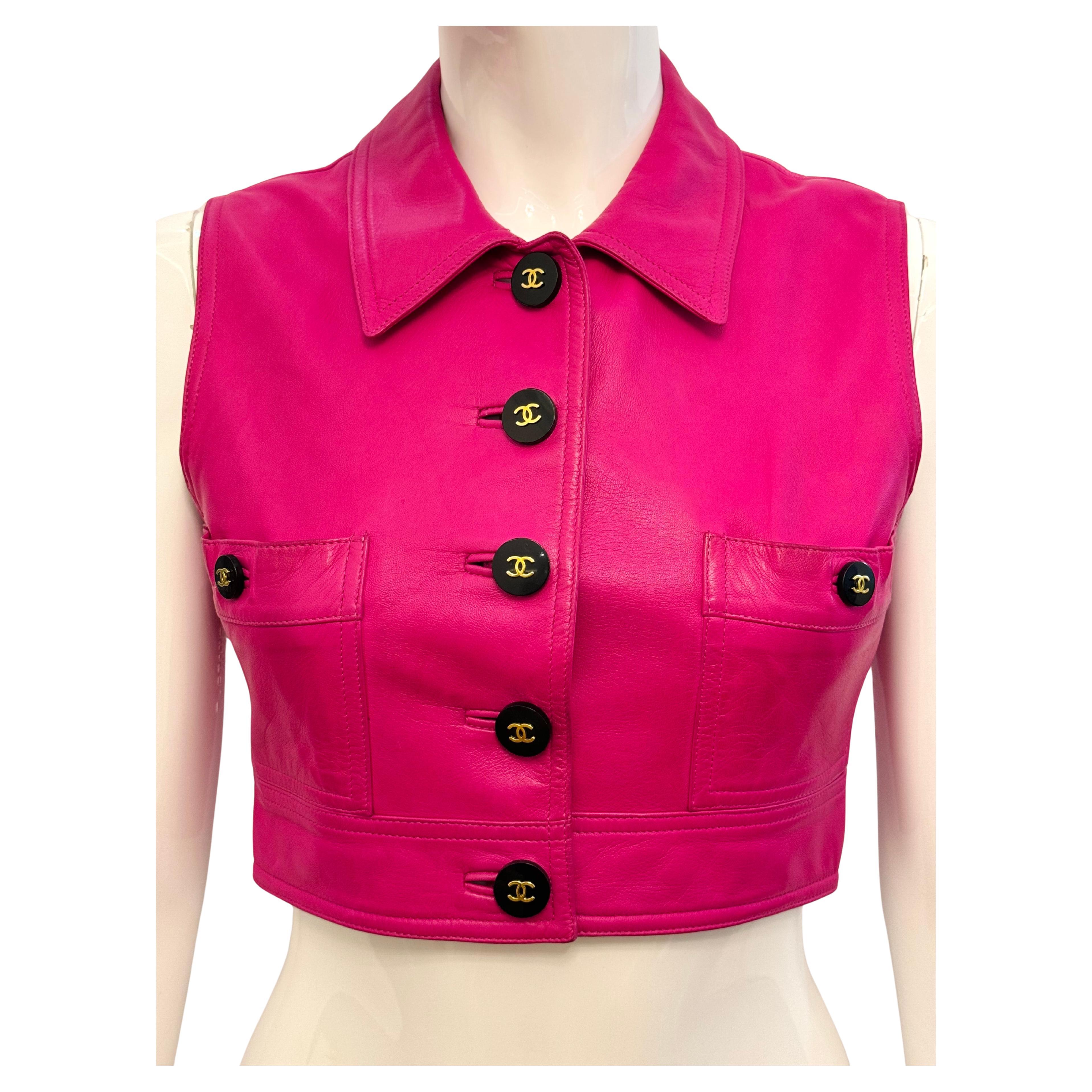 Chanel S/S 1995 Barbie Kollektion seltene rosa Lammfell Lederweste im Angebot