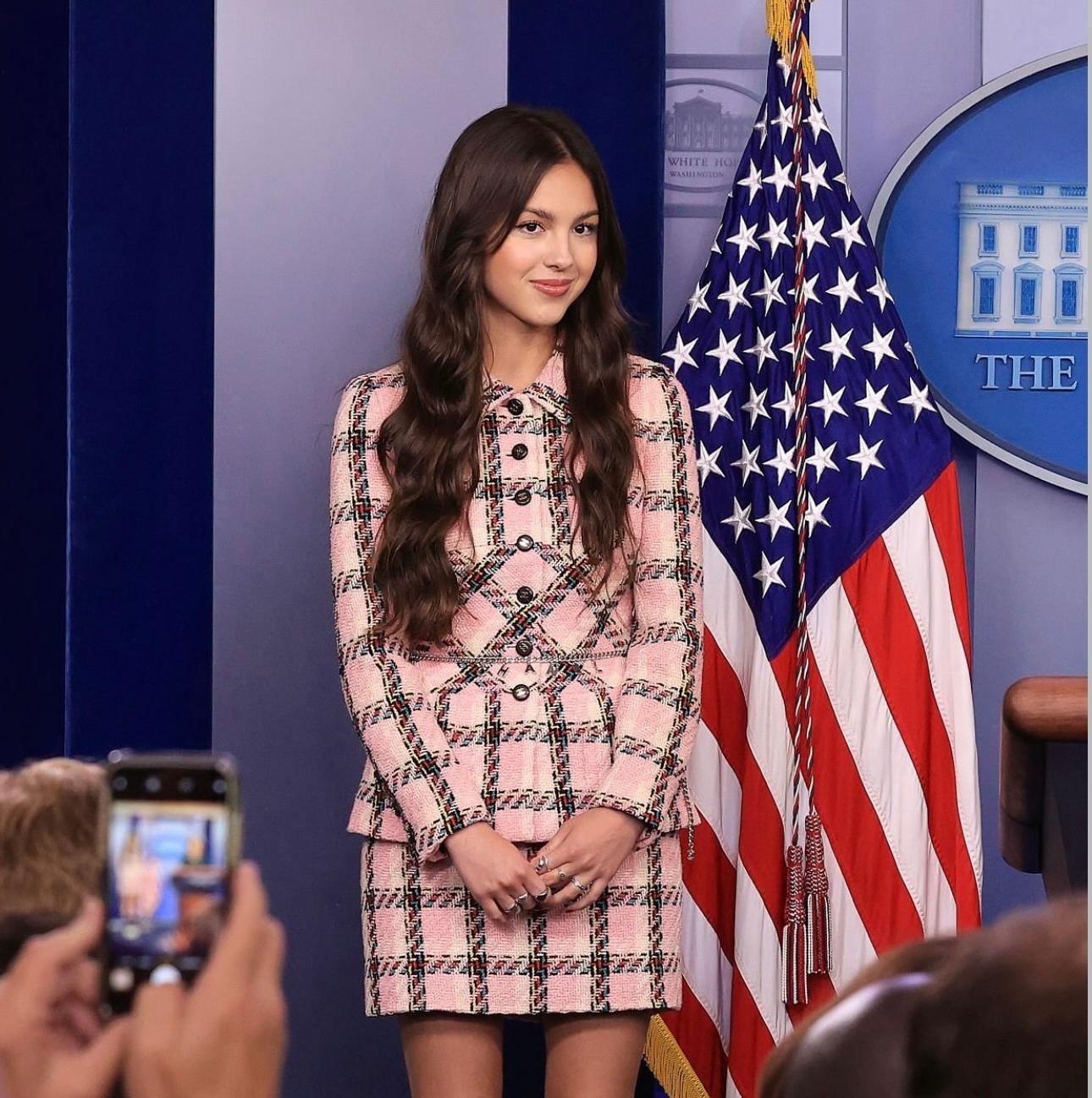 Chanel S/S 1995 Barbie Collection rare pink multicolor plaid tweed jacket in vendita 5