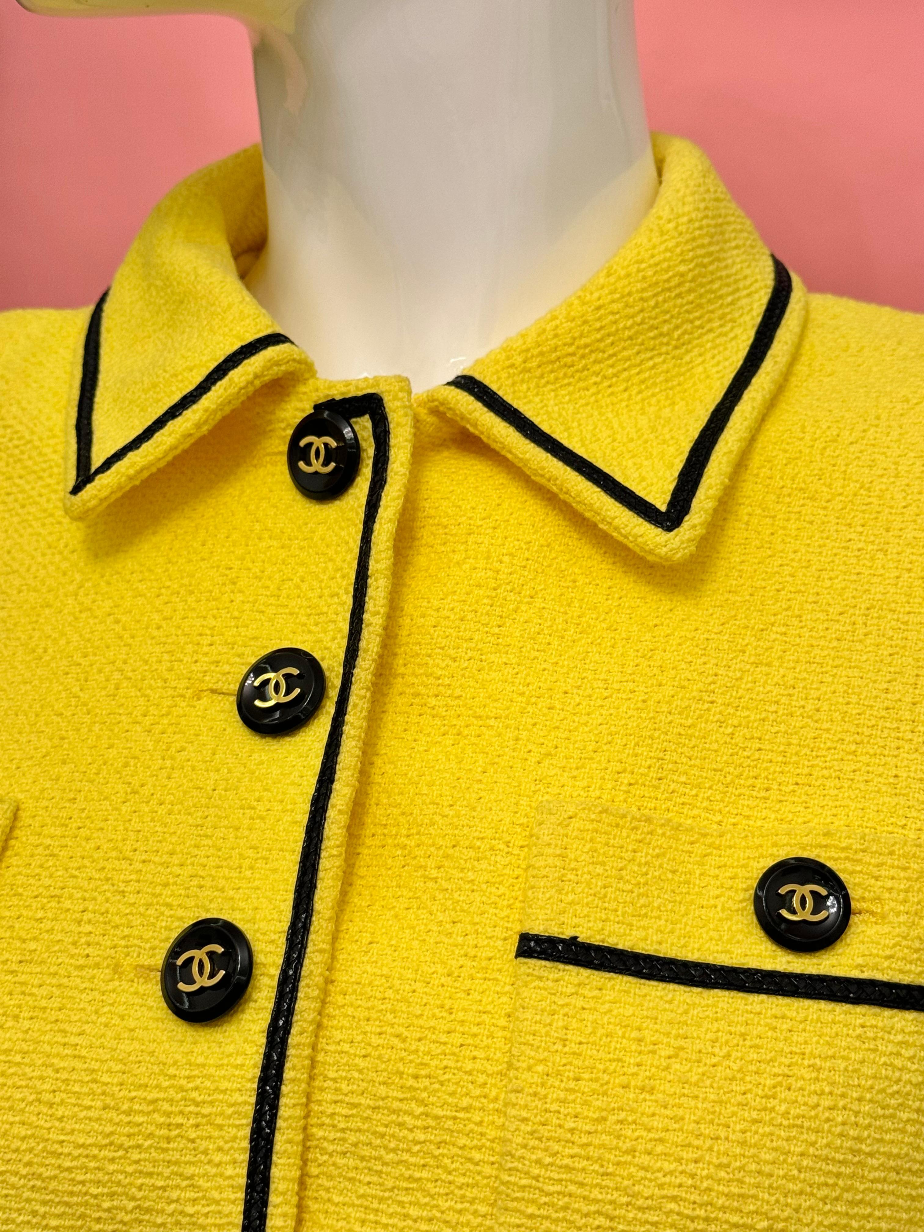 Giallo Chanel Collezione S/S 1995 Barbie Giacca cropped in tweed giallo in vendita