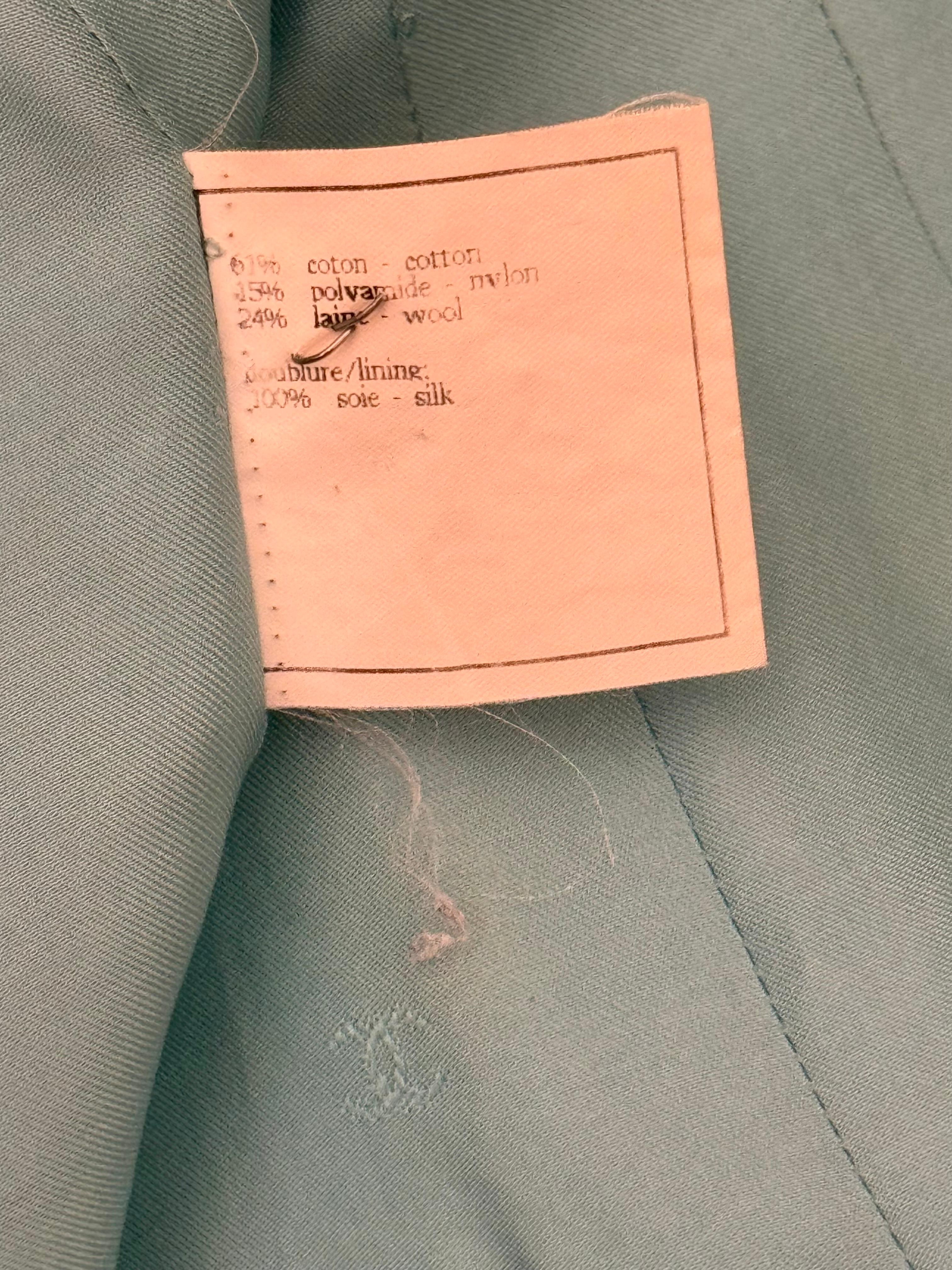 Chanel P/E 1995 giacca da passerella in tweed blu turchese collezione Barbie in vendita 9