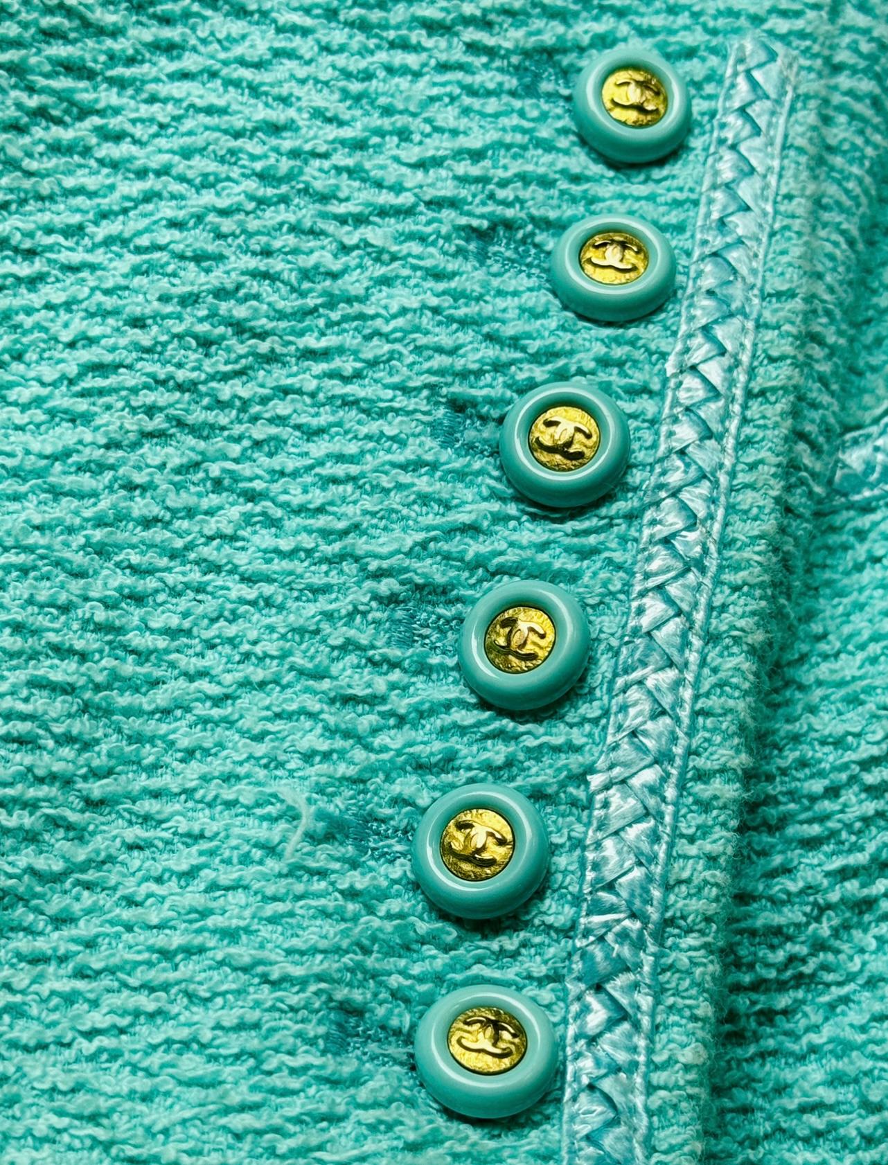 Blu Chanel P/E 1995 giacca da passerella in tweed blu turchese collezione Barbie in vendita