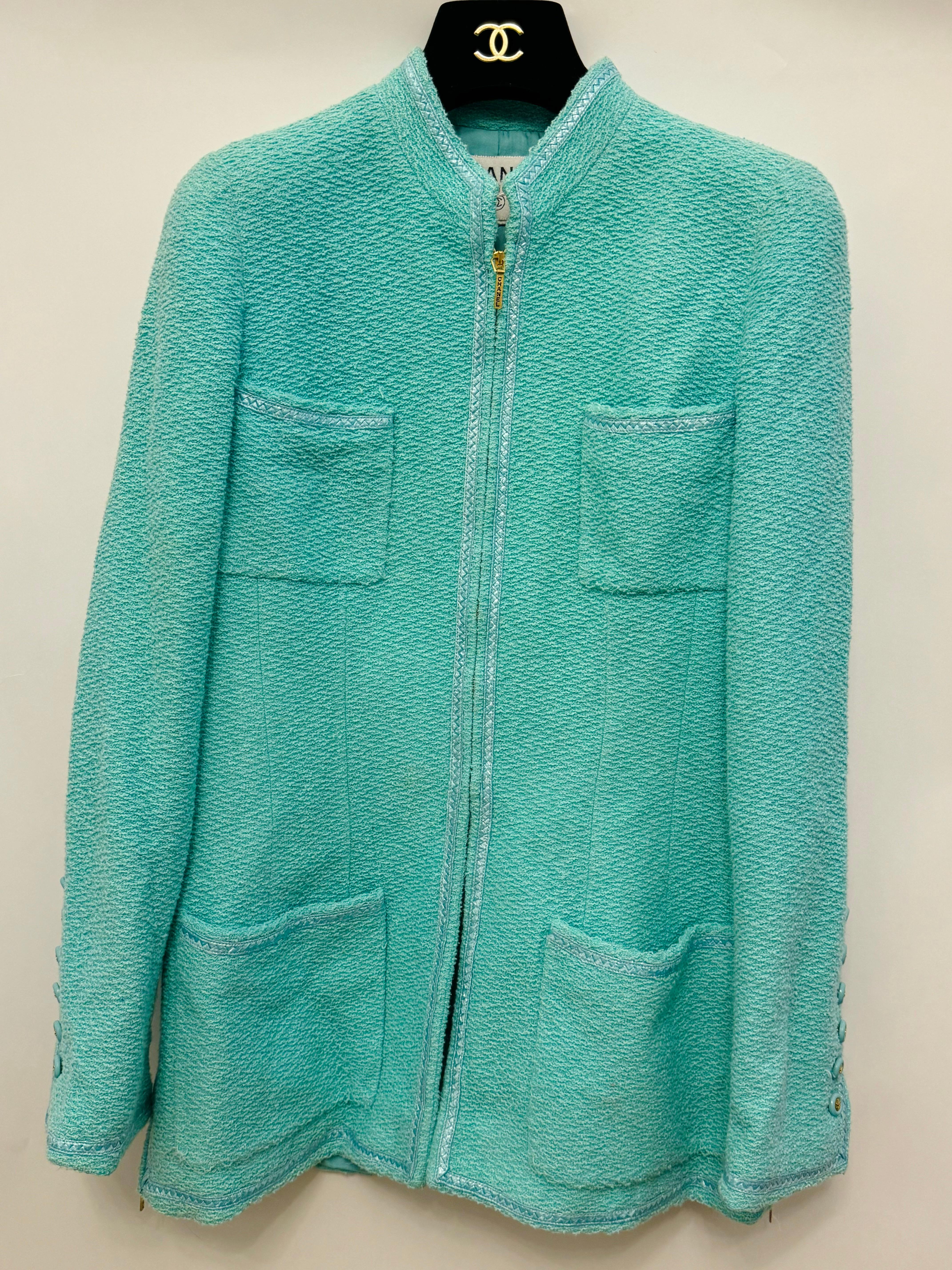 Chanel P/E 1995 giacca da passerella in tweed blu turchese collezione Barbie in vendita 2