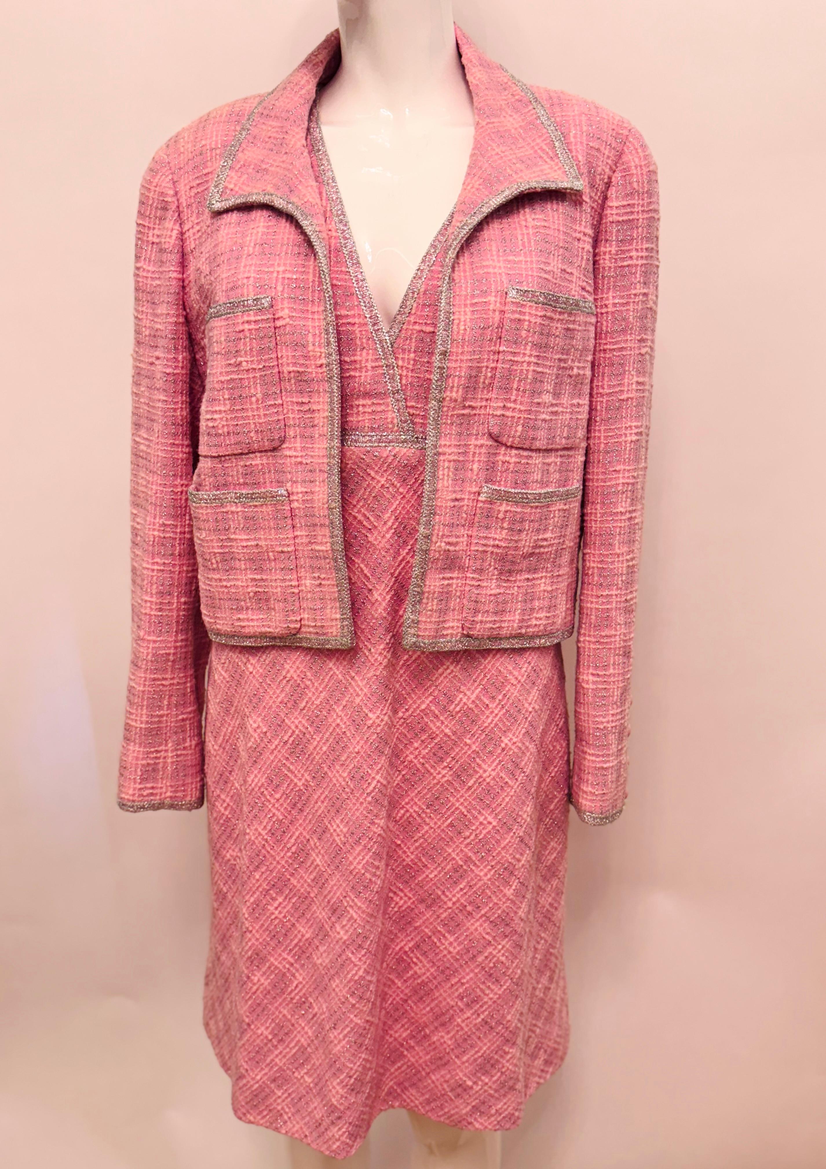 Chanel S/S 1997 fantaisie tweed rose argent lurex Veste et robe en vente 11