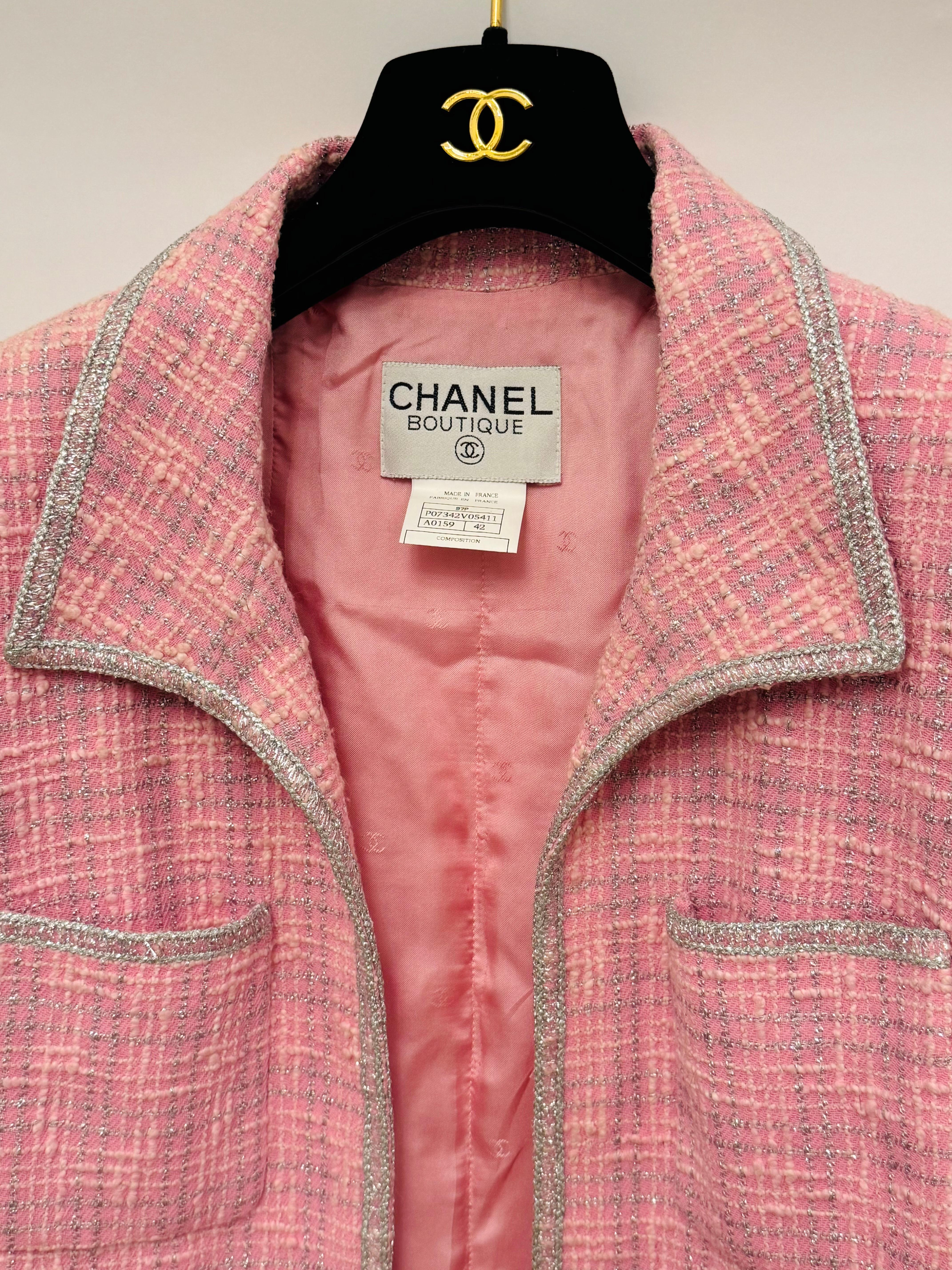 Chanel S/S 1997 fantaisie tweed rose argent lurex Veste et robe en vente 15