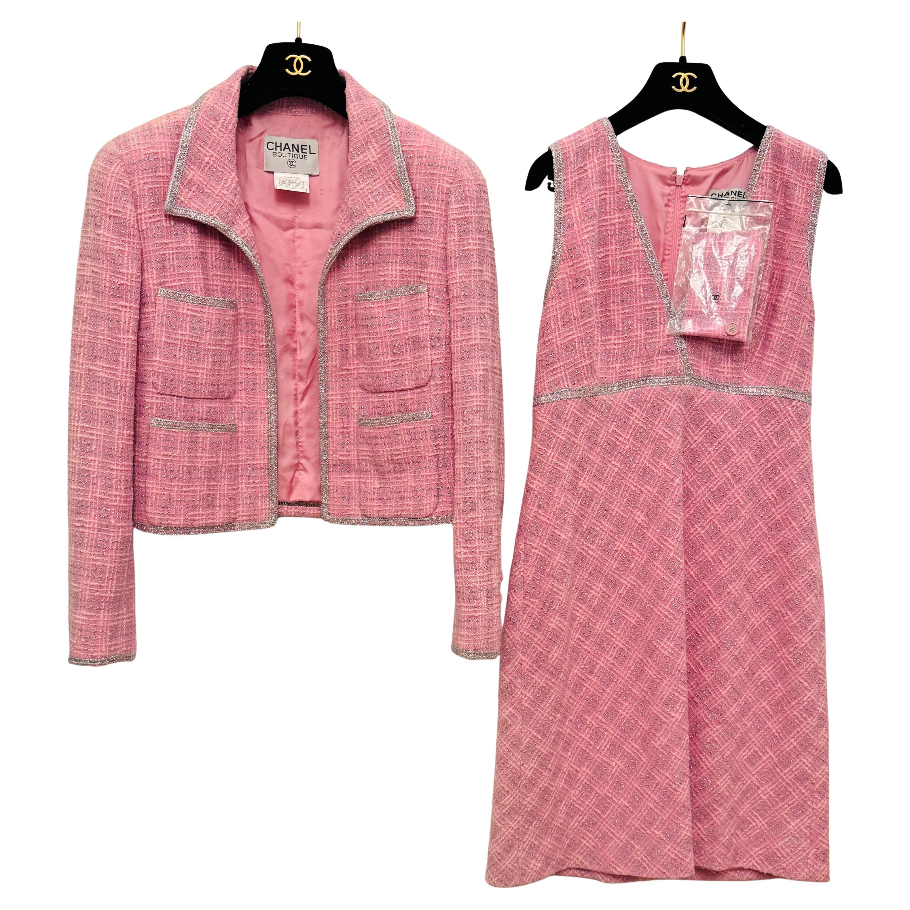 Chanel S/S 1997 fantaisie tweed rose argent lurex Veste et robe