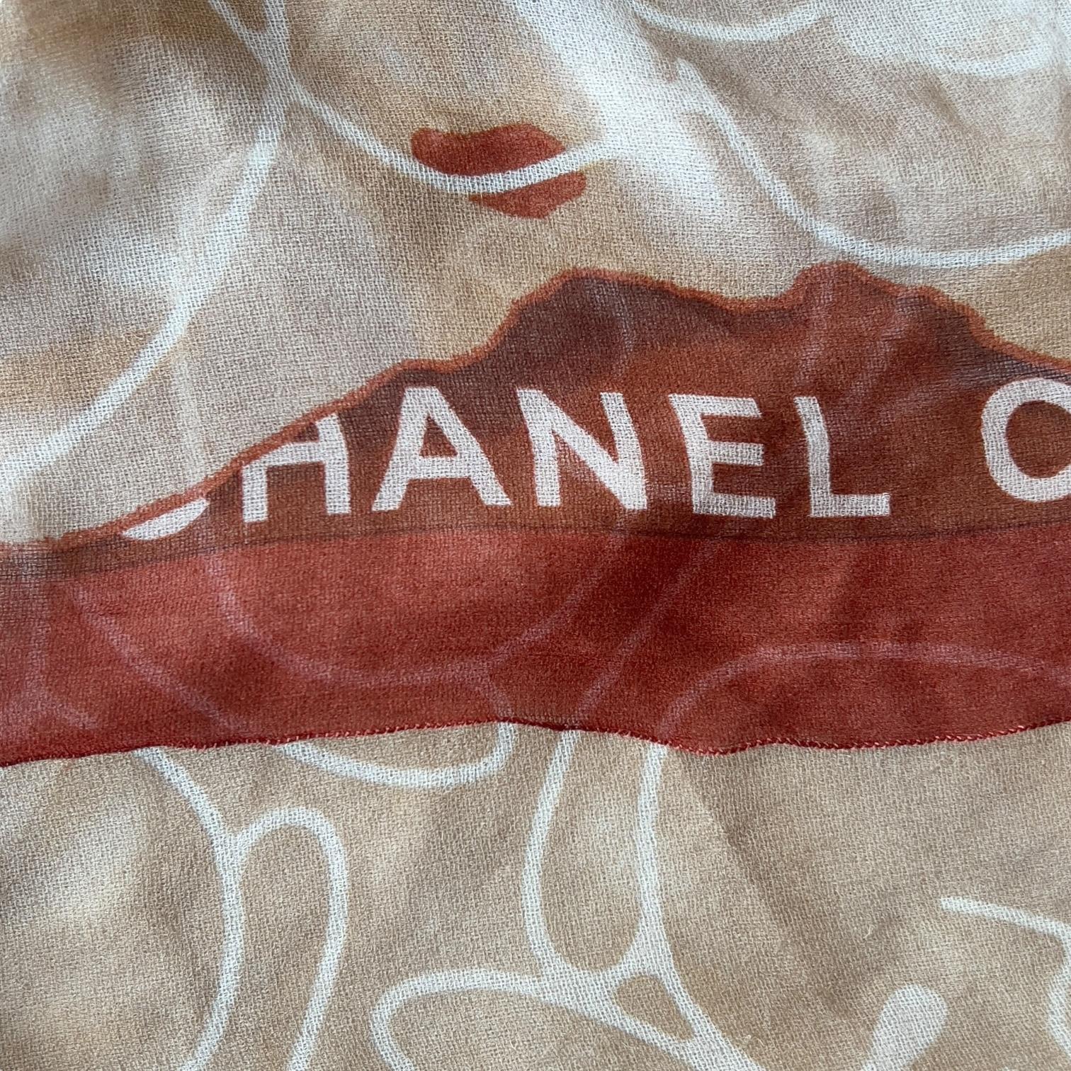 Chanel S/S 1999 Jupe imprimée camélia beige Bon état - En vente à PARIS, FR