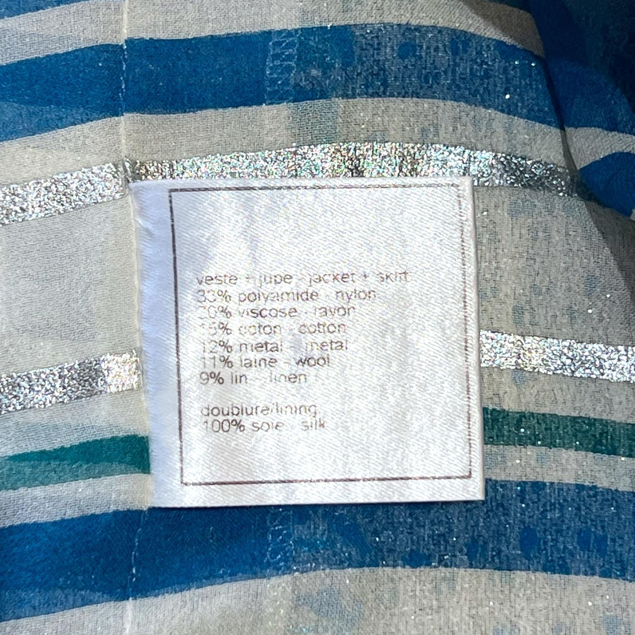 Abito Chanel P/E 2001 con gonna in tweed blu e lamé d'argento in vendita 12