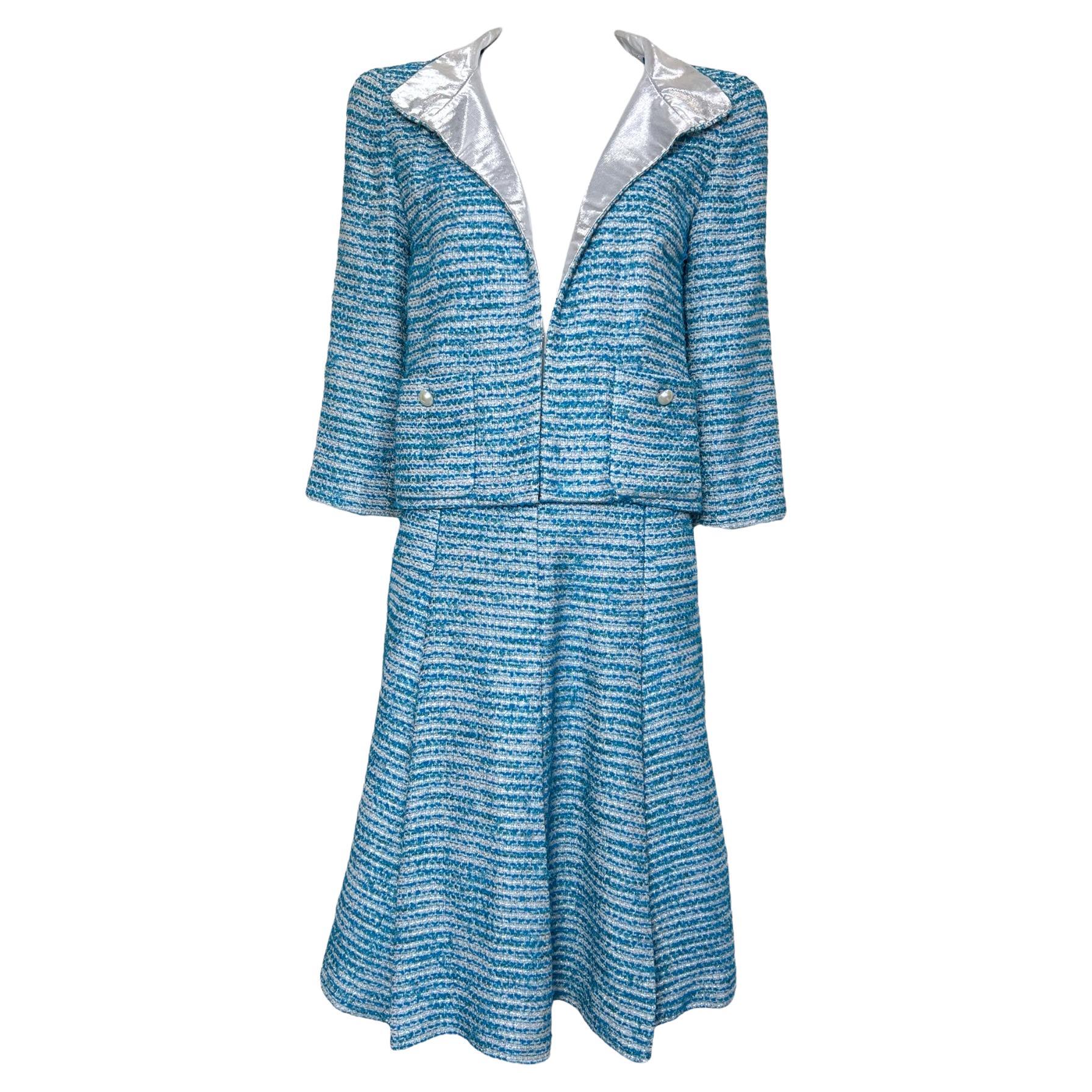 Chanel S/S 2001 Tailleur jupe en tweed bleu et lamé Silver