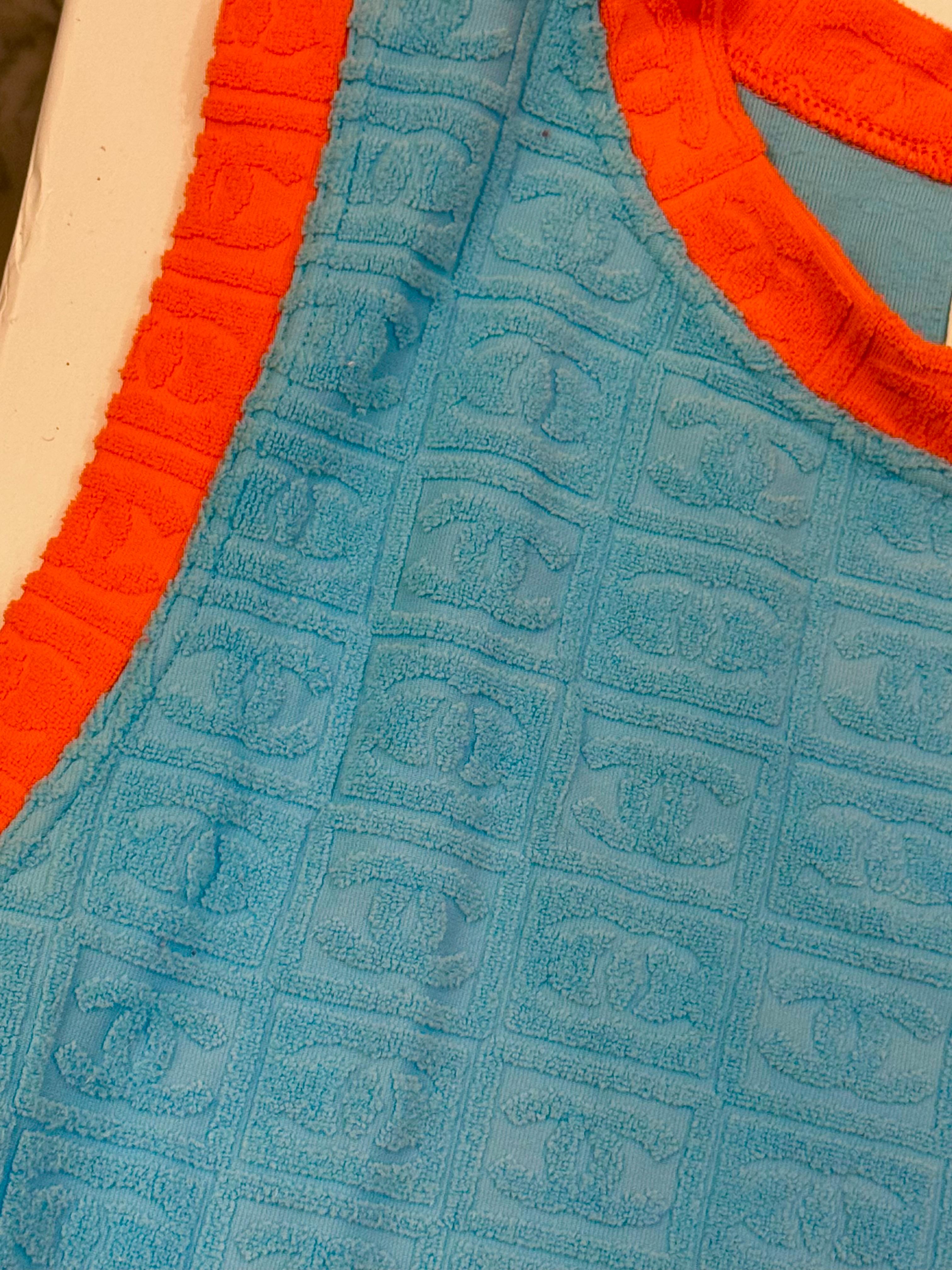 Canotta logomania Chanel P/E 2002 di Karl Lagerfeld in vendita 9