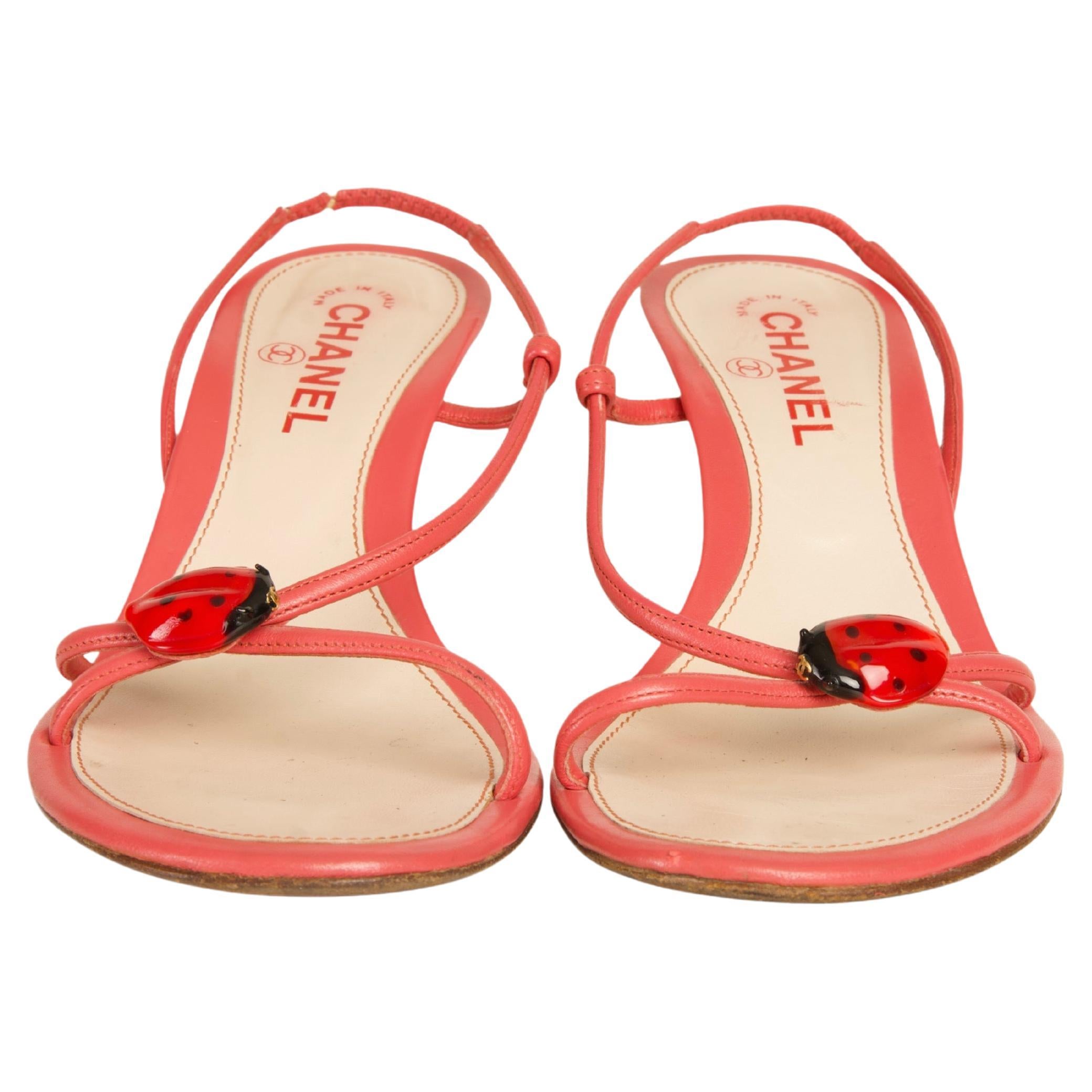 Chanel P/E 2004: tacchi a spillo in pelle rosa coccinella in vendita