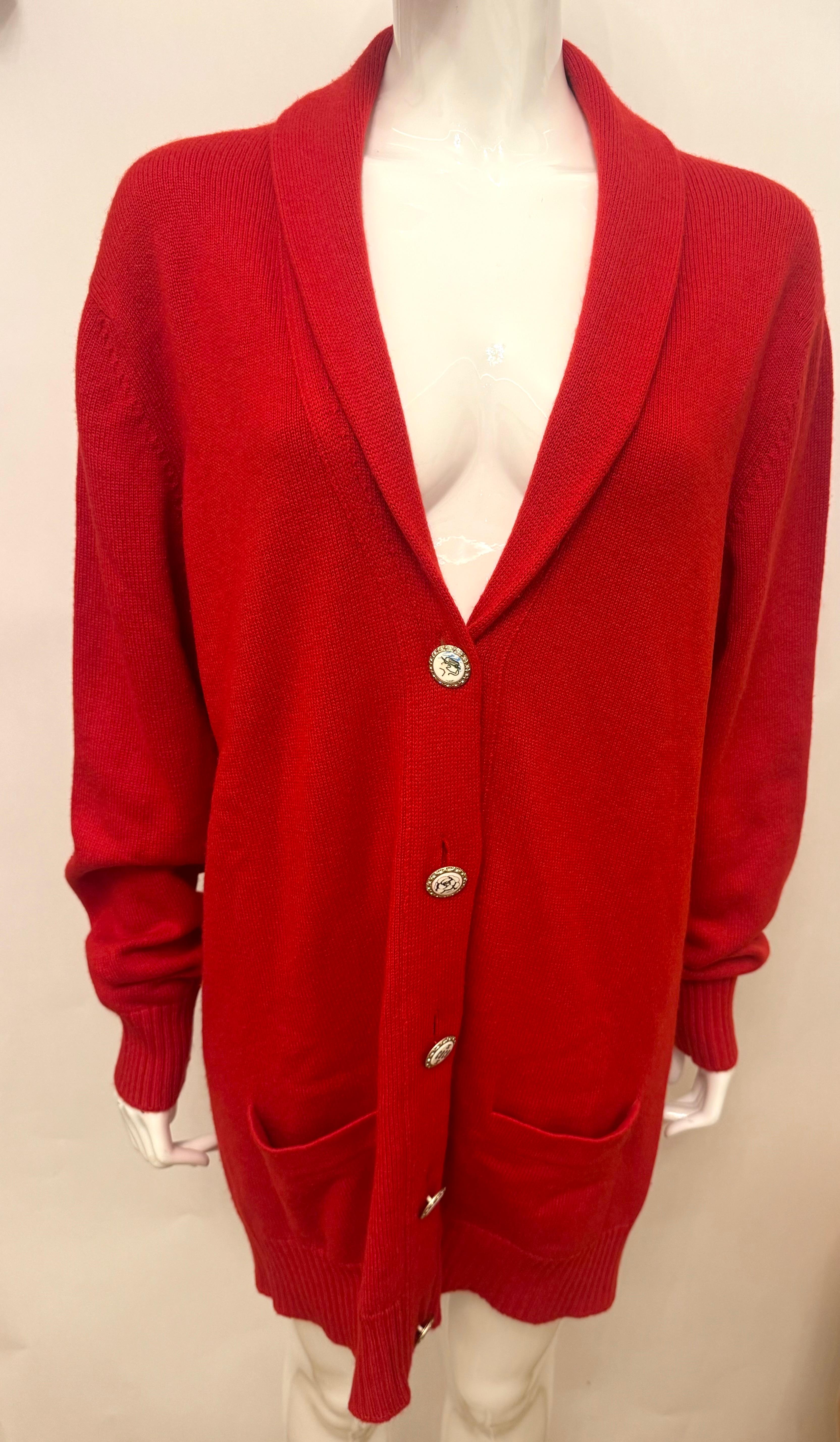 Chanel S/S 2008 by Karl Lagerfeld runway red cashmere cardigan en venta 5