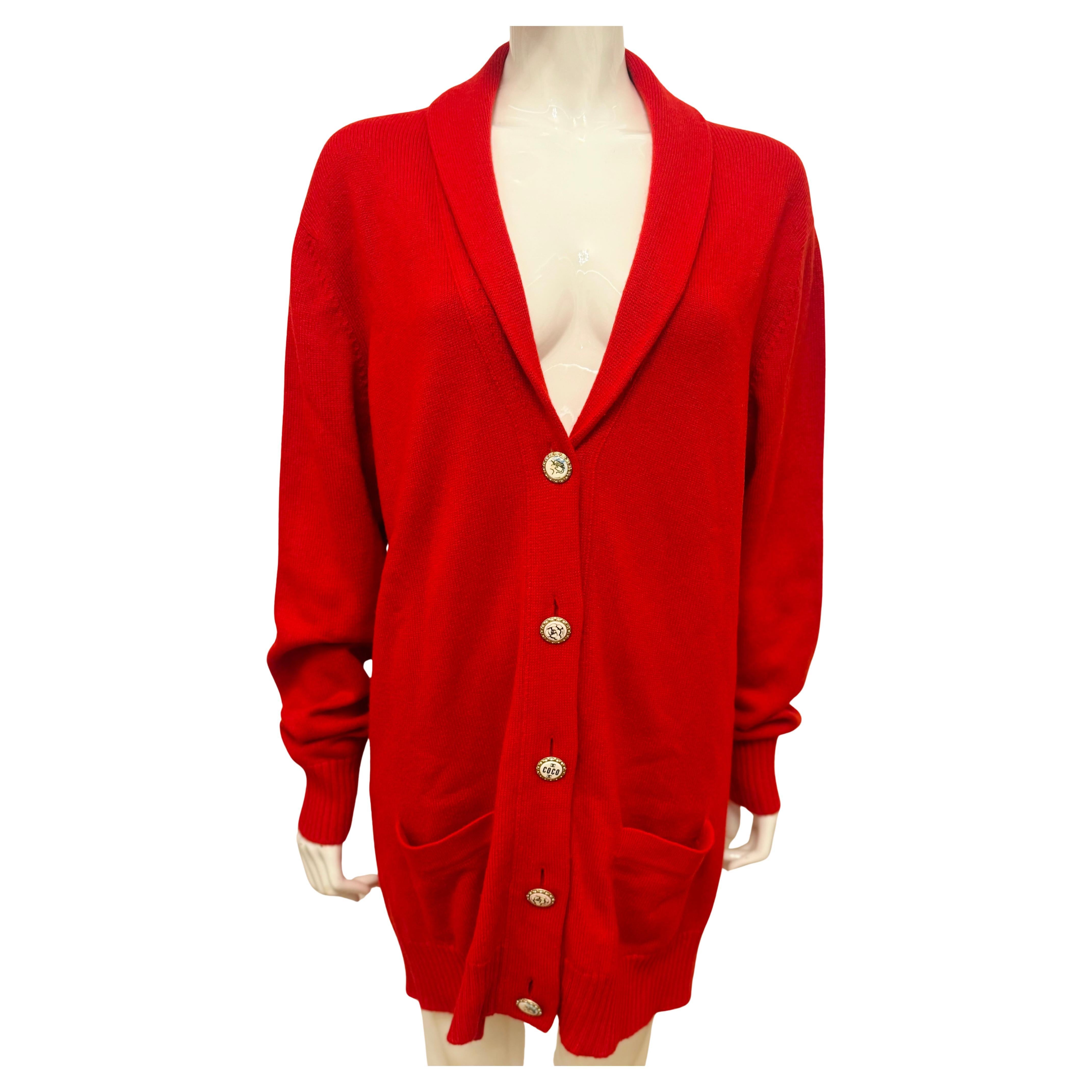 Chanel S/S 2008 by Karl Lagerfeld runway red cashmere cardigan en venta