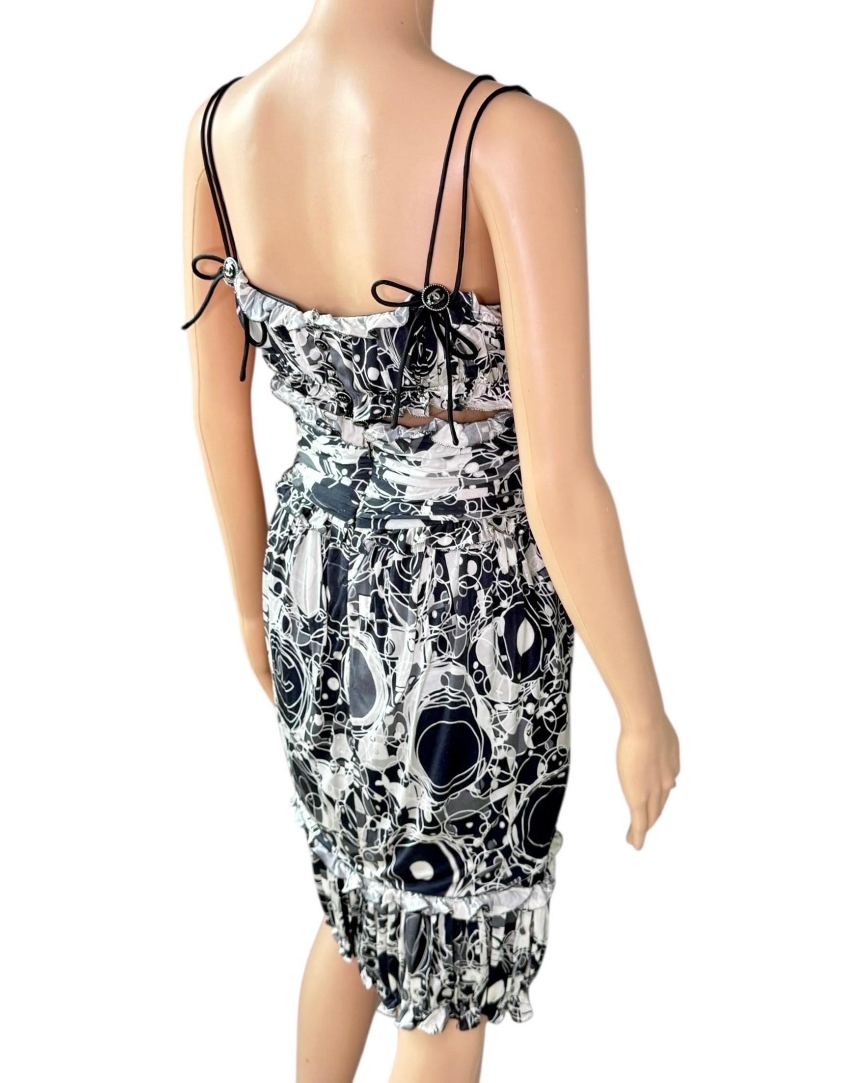 Chanel S/S 2008 CC Logo Monogram Print Cutout Mesh Ruffled Silk Mini Dress en vente 5