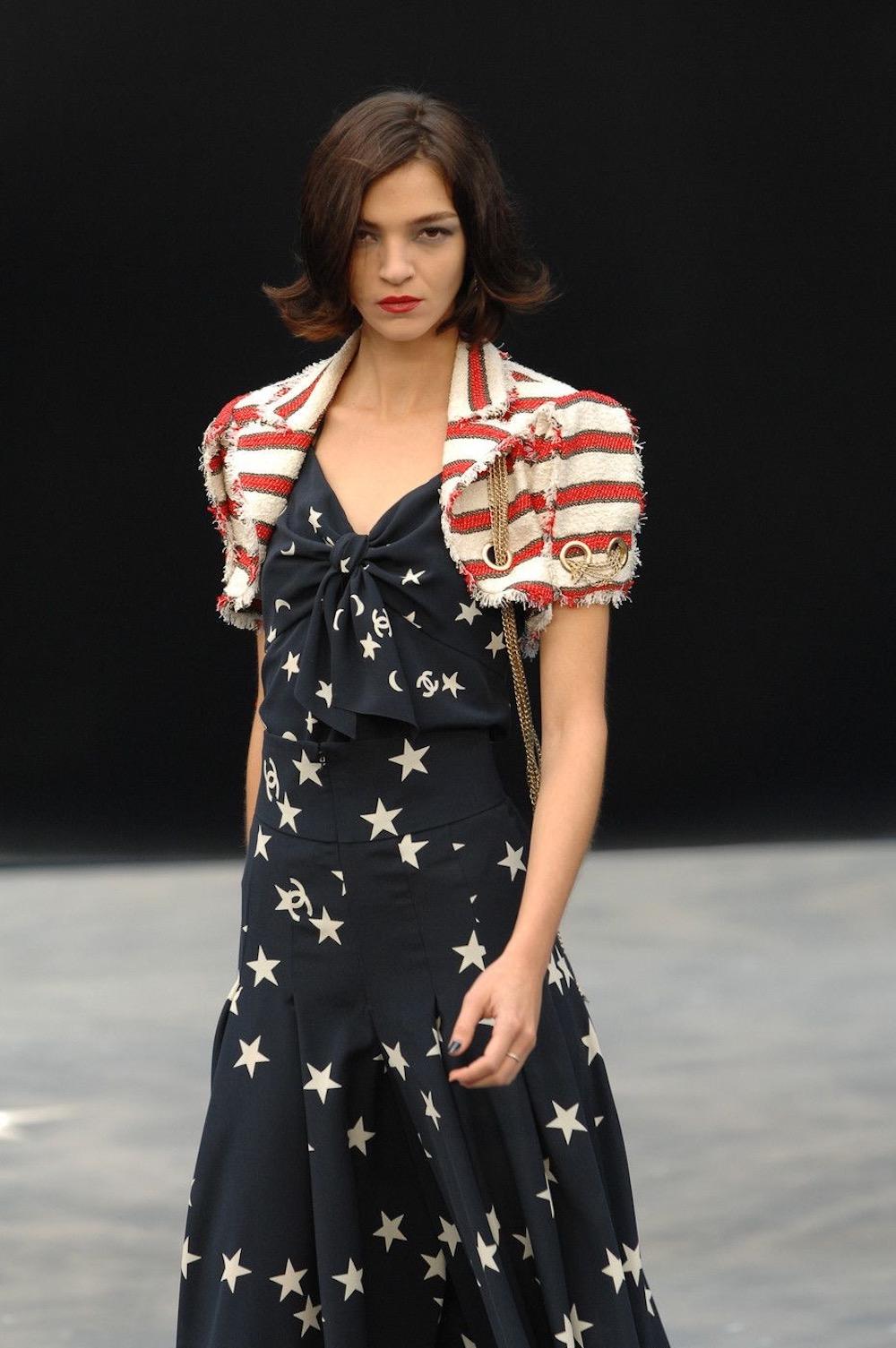 Chanel S/S 2008 Runway & Campaigner Veste blazer en tweed fantaisie rayé en vente 7