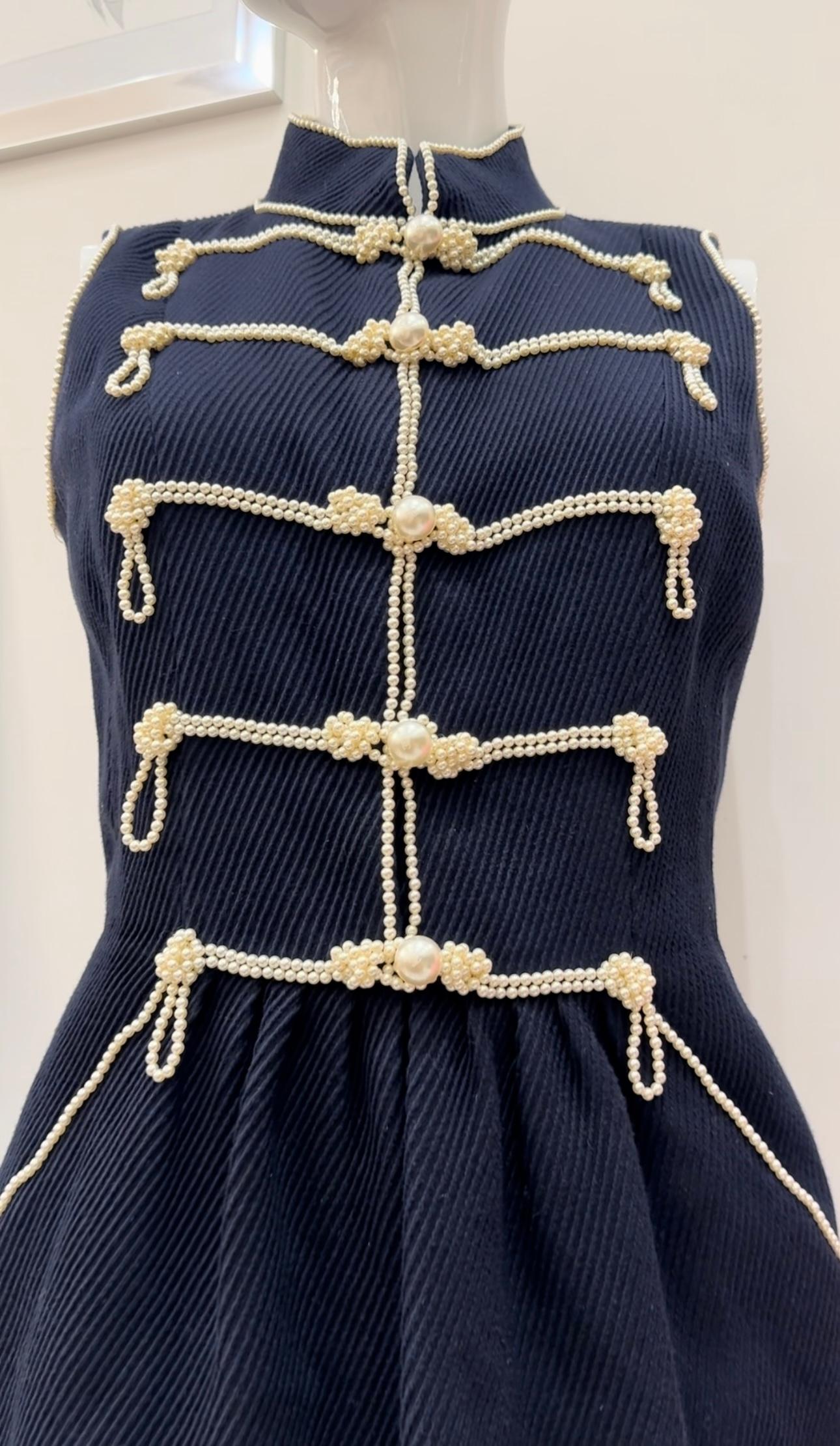 Chanel S/S 2009 Kleid mit Perlenverzierung im Angebot 6